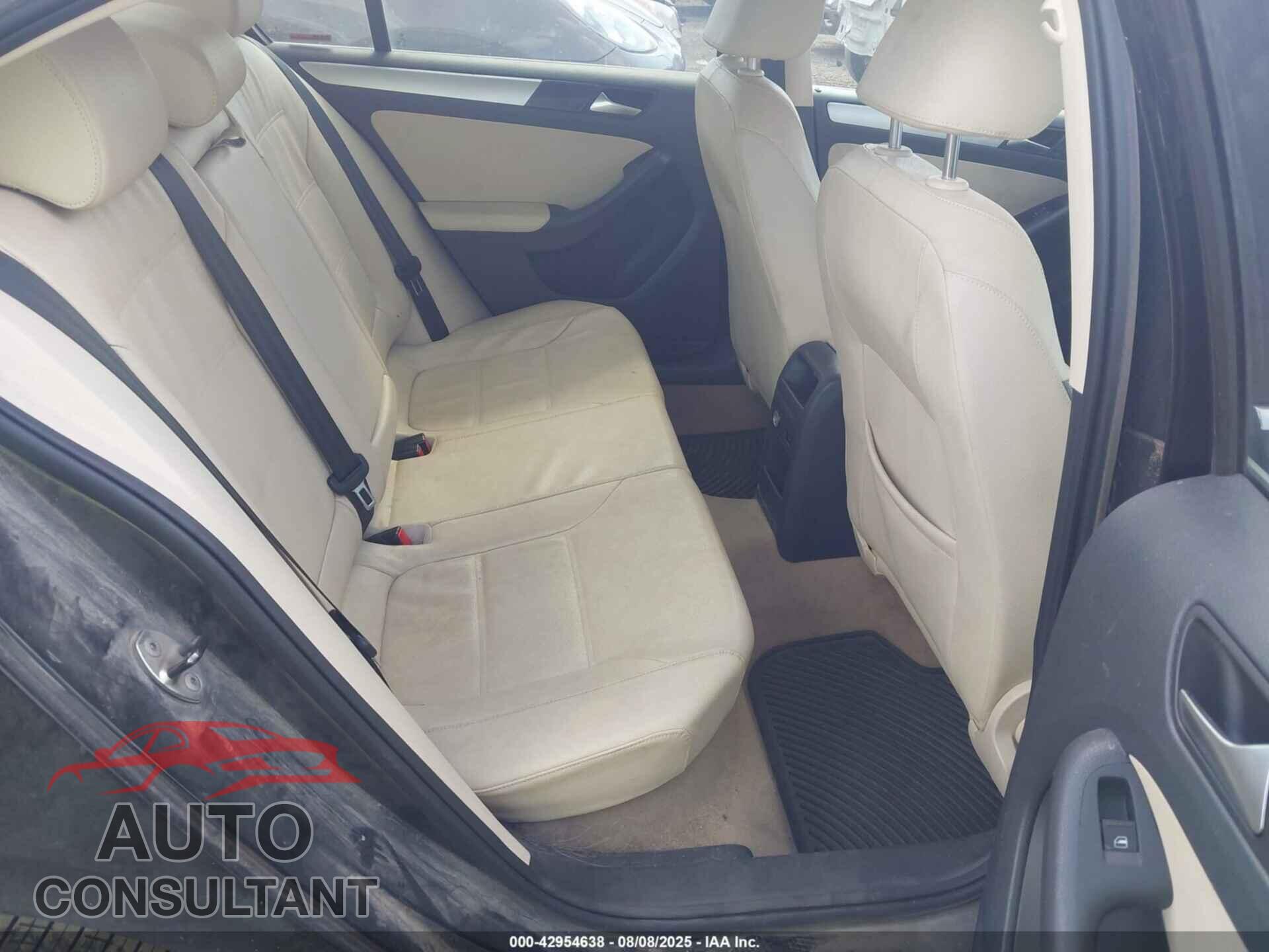 VOLKSWAGEN JETTA 2012 - 3VWLX7AJ0CM388760