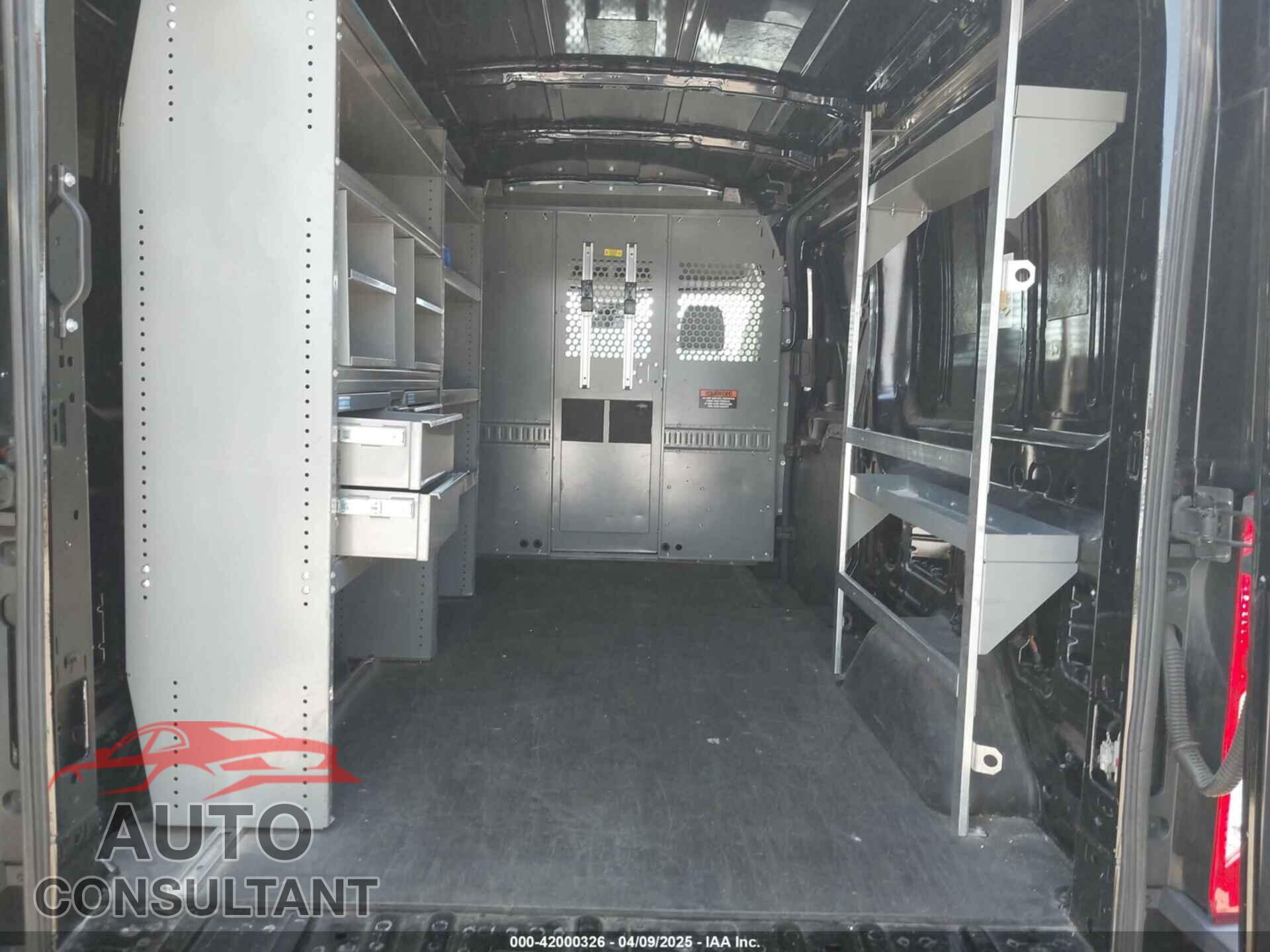 FORD TRANSIT-250 2017 - 1FTYR2CM7HKB01975