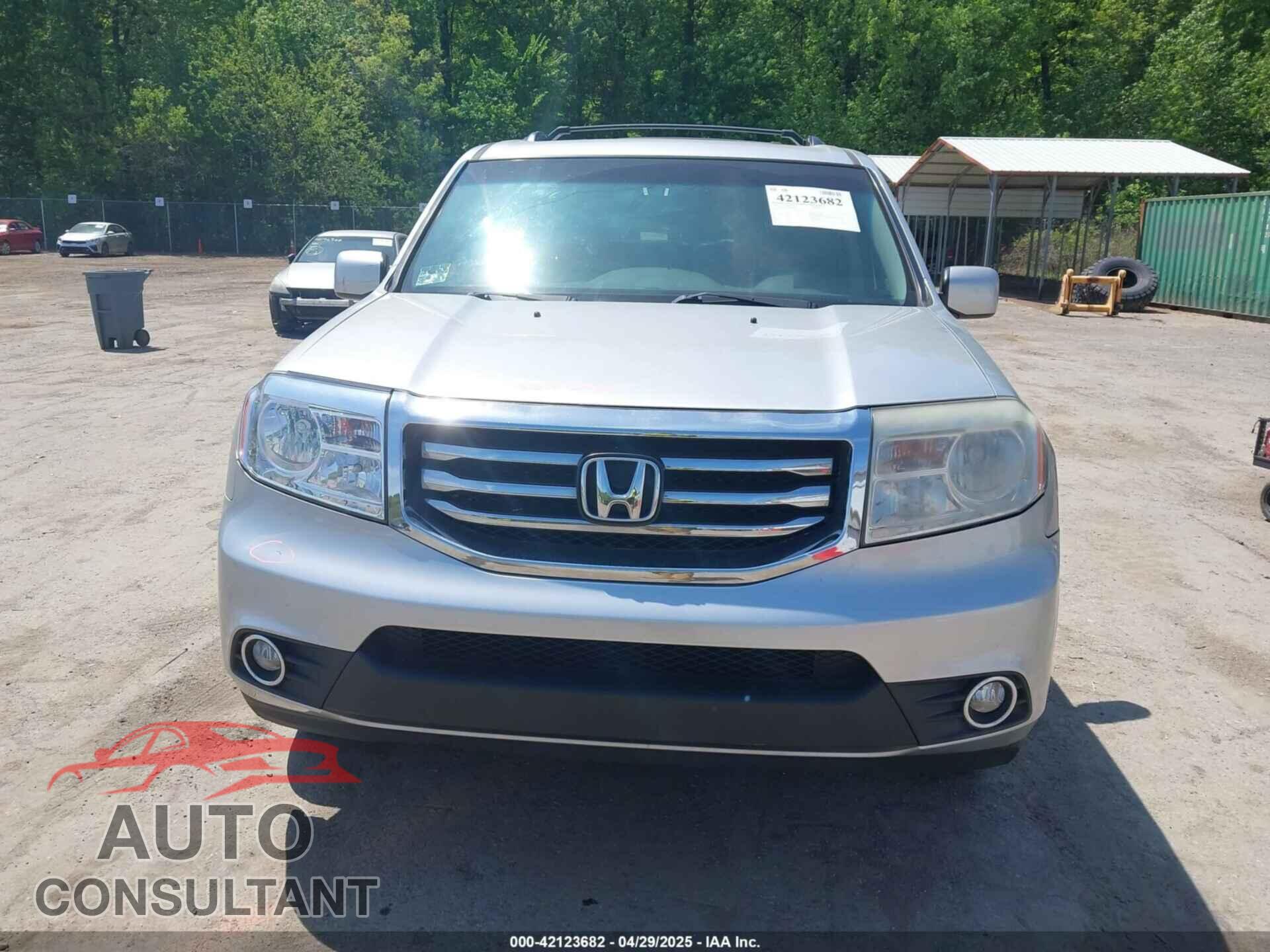 HONDA PILOT 2012 - 5FNYF4H51CB084683