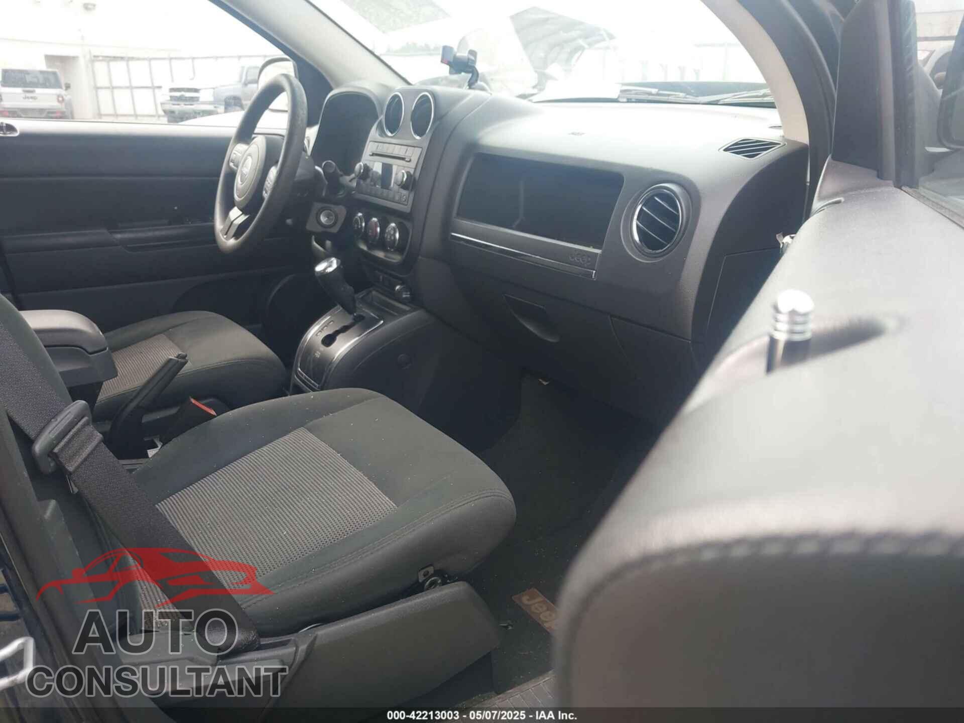 JEEP COMPASS 2012 - 1C4NJCBA5CD716383