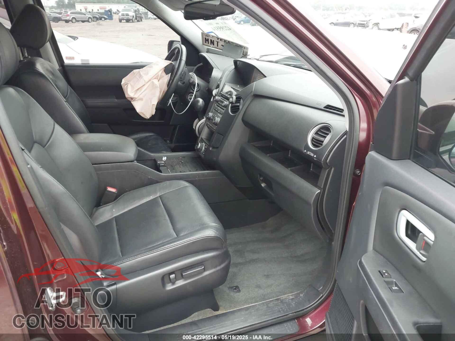 HONDA PILOT 2014 - 5FNYF3H96EB024527