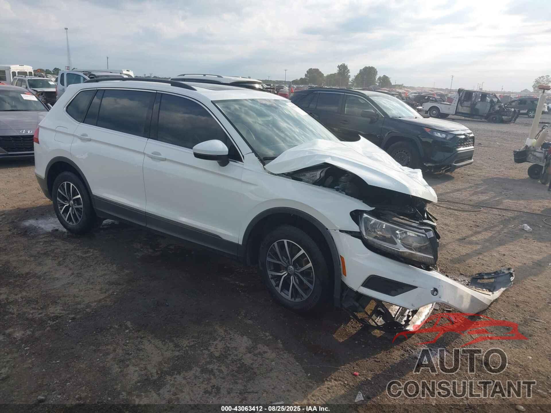 VOLKSWAGEN TIGUAN 2018 - 3VV3B7AX9JM207532