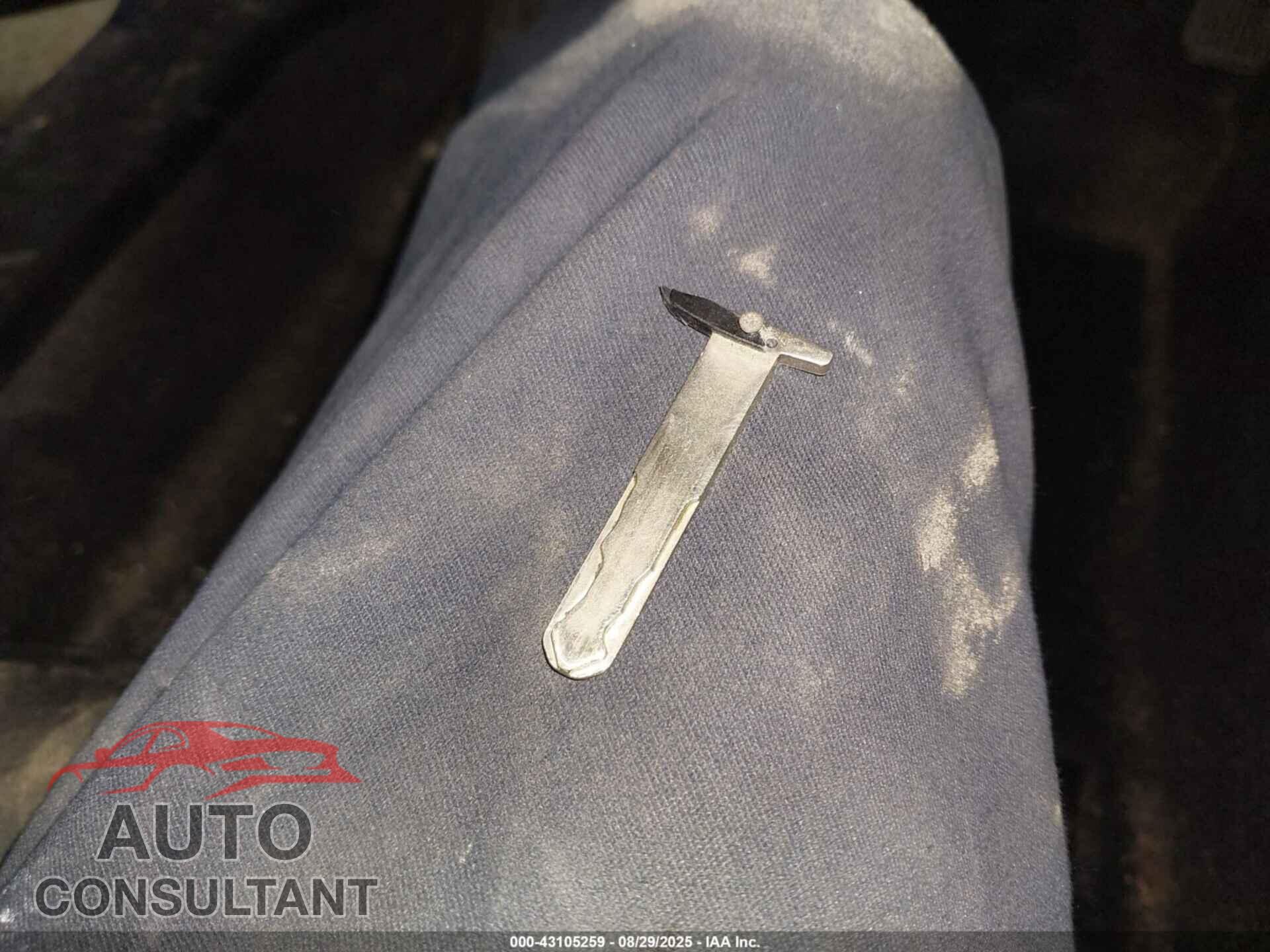 HONDA CIVIC 2019 - 2HGFC2F64KH554151