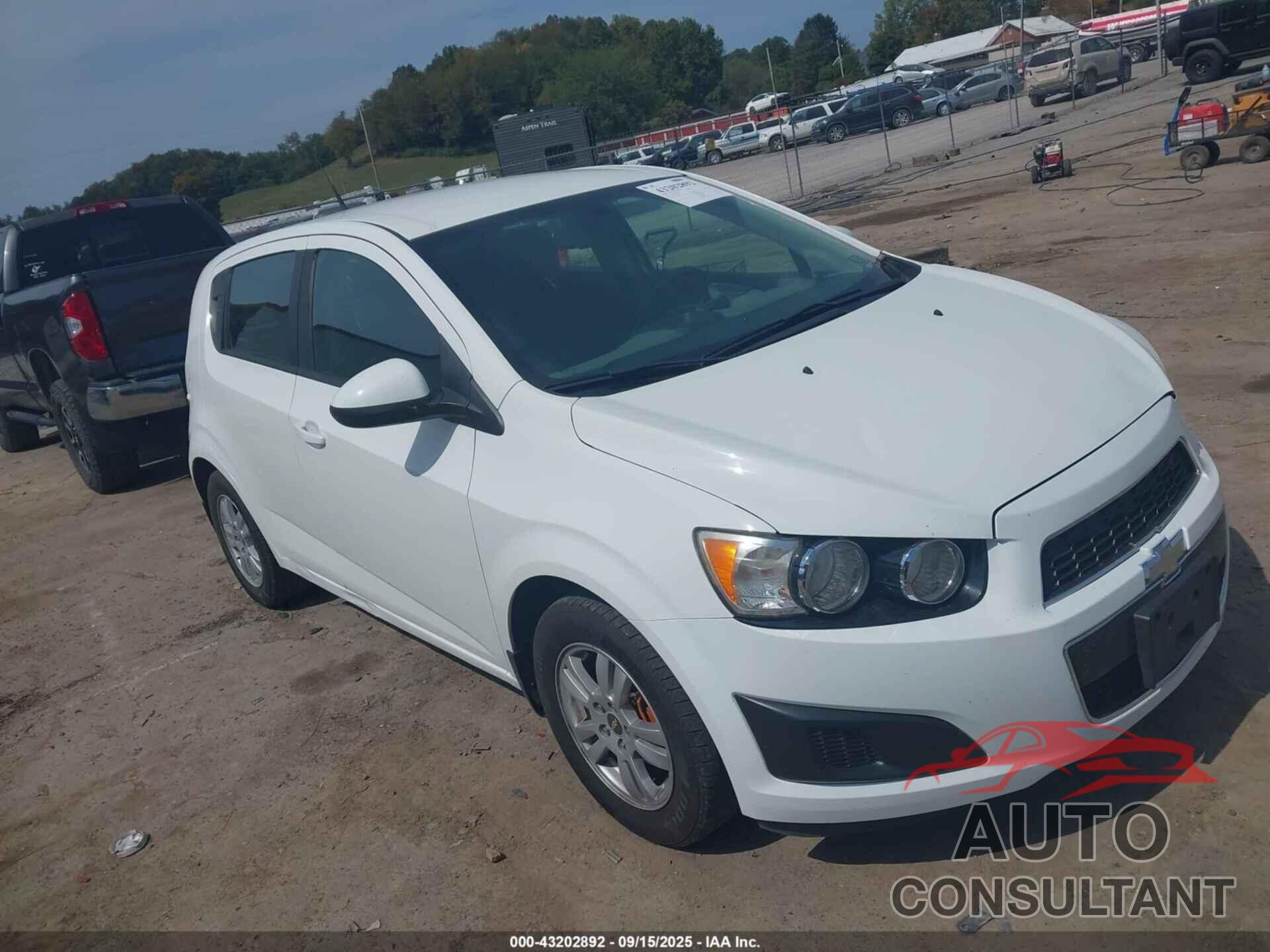 CHEVROLET SONIC 2014 - 1G1JB6SH1E4117633