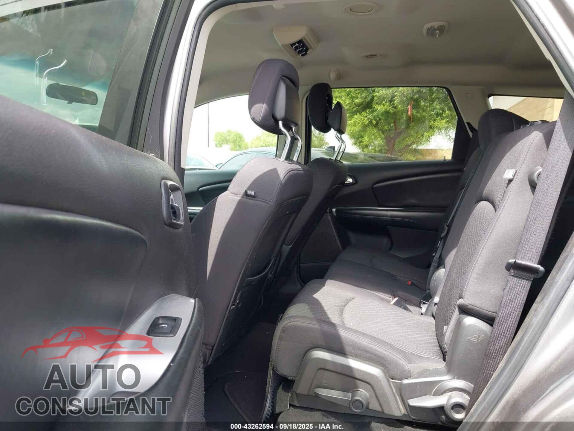 DODGE JOURNEY 2013 - 3C4PDCBG2DT500491