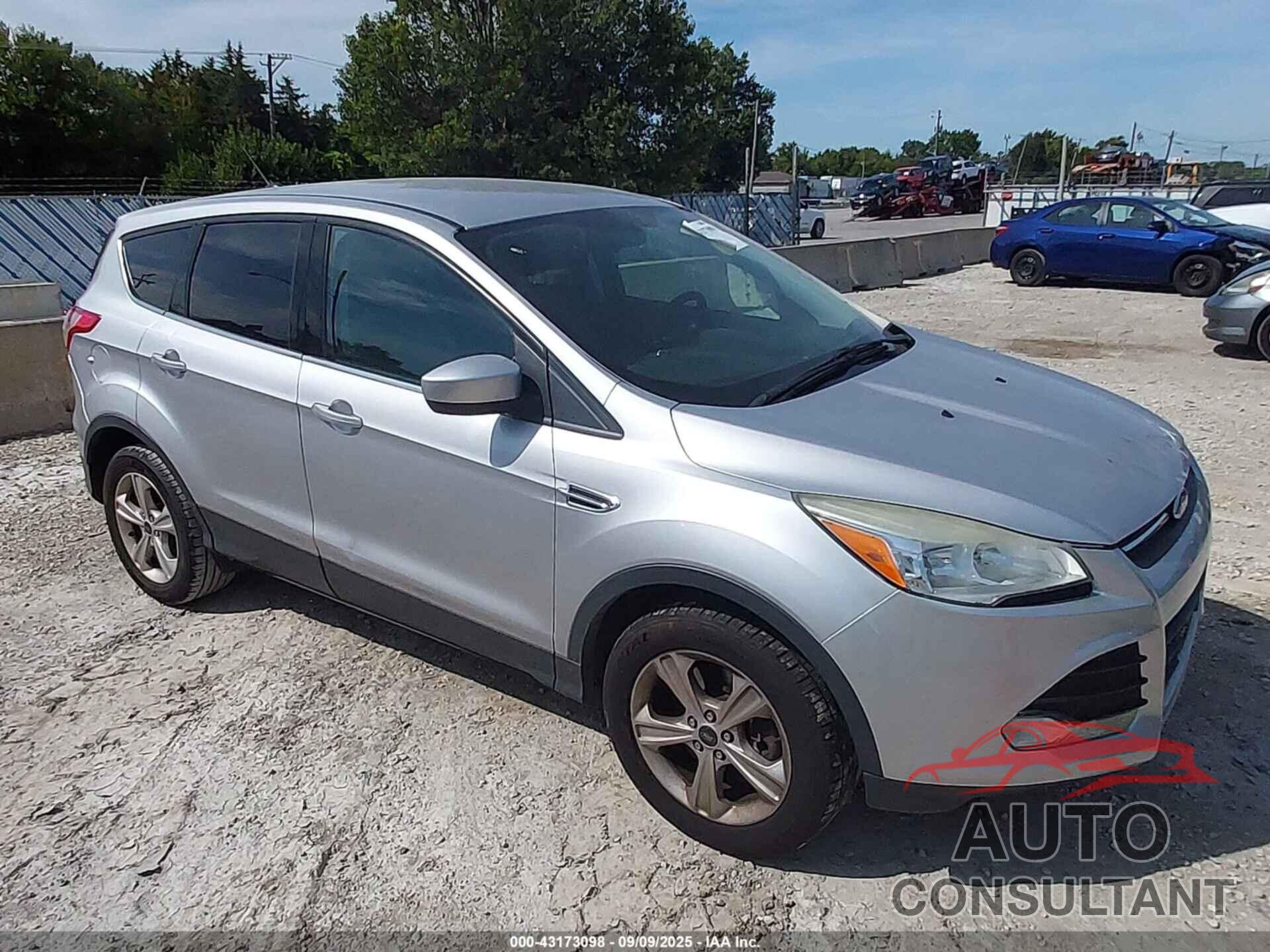 FORD ESCAPE 2013 - 1FMCU0G90DUD36697