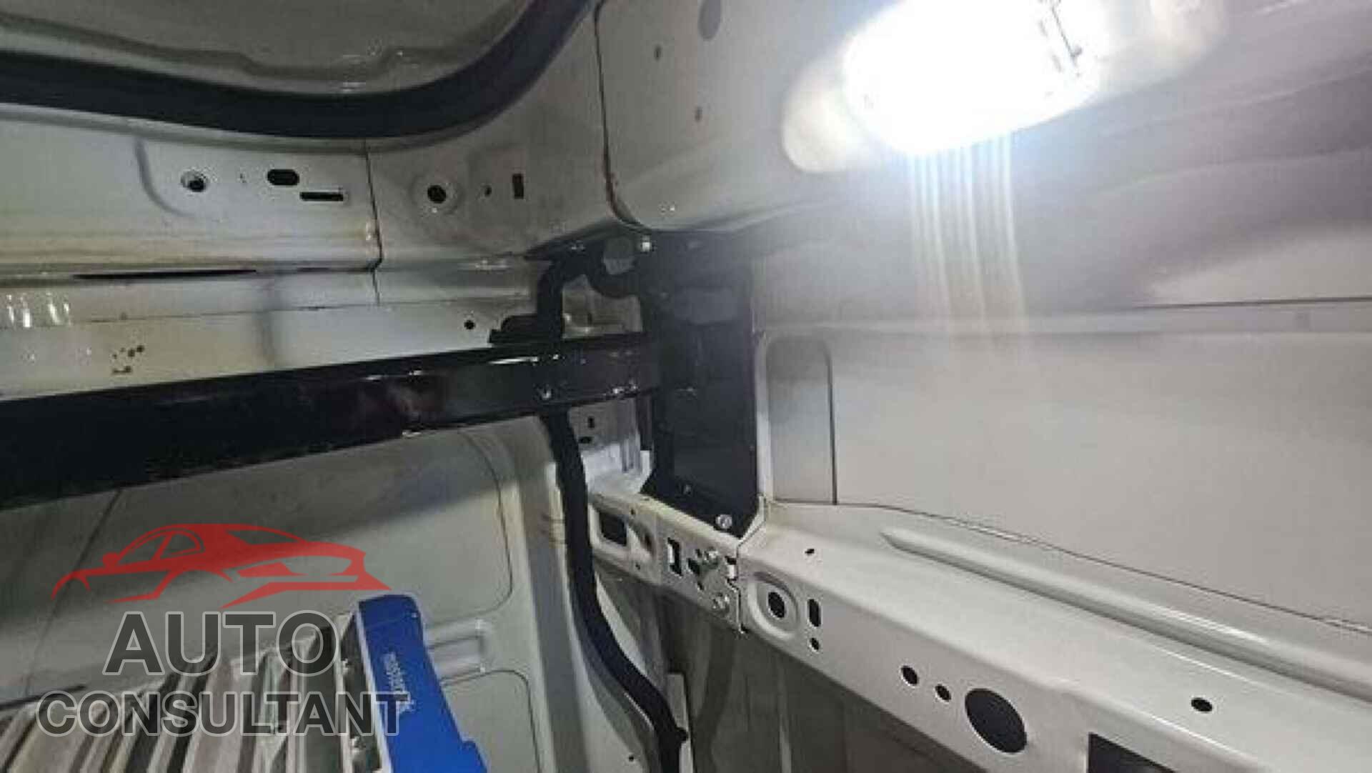 FORD TRANSIT 2018 - 1FTBW2YM2JKA58059