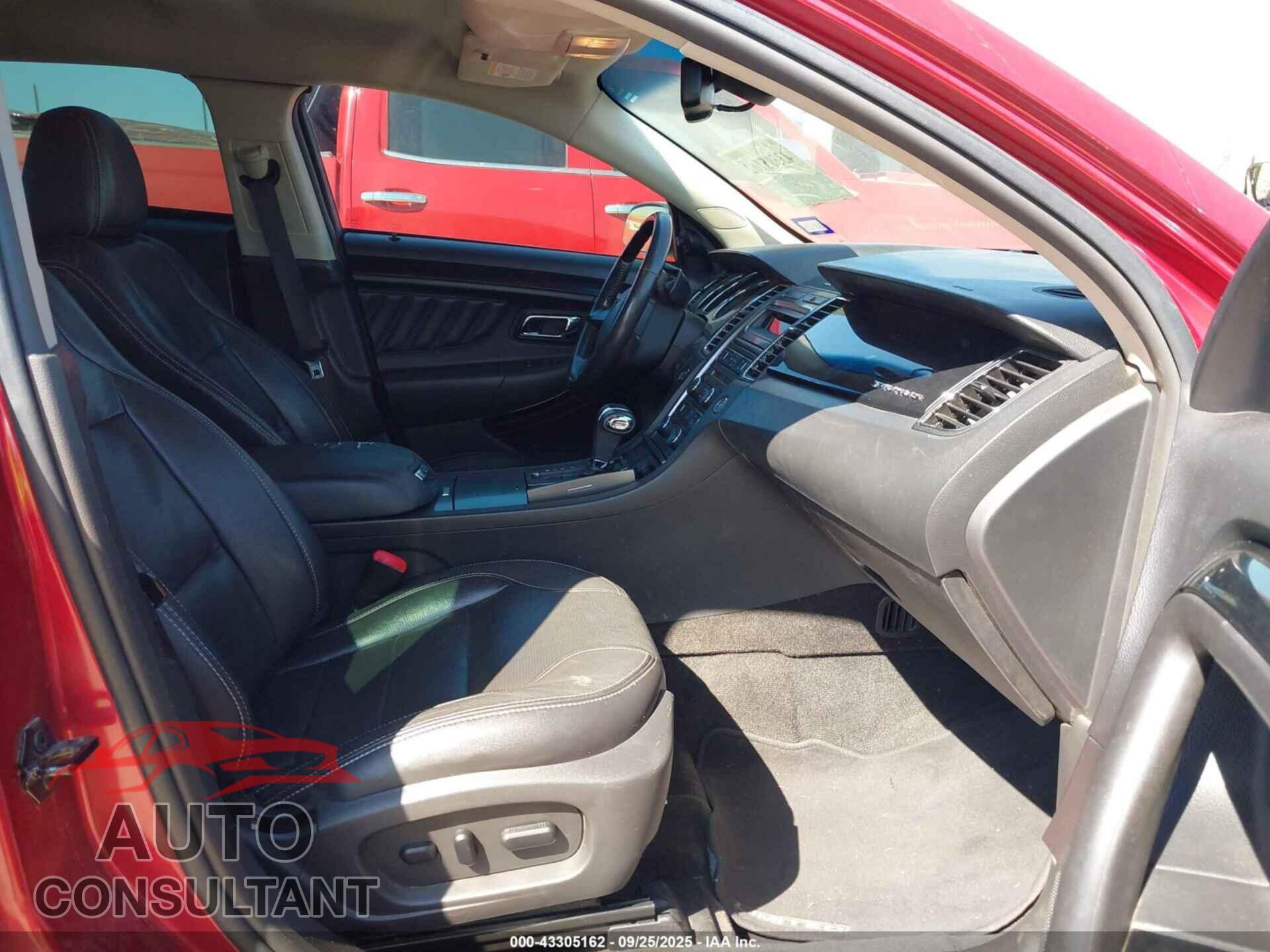 FORD TAURUS 2011 - 1FAHP2FW1BG167439