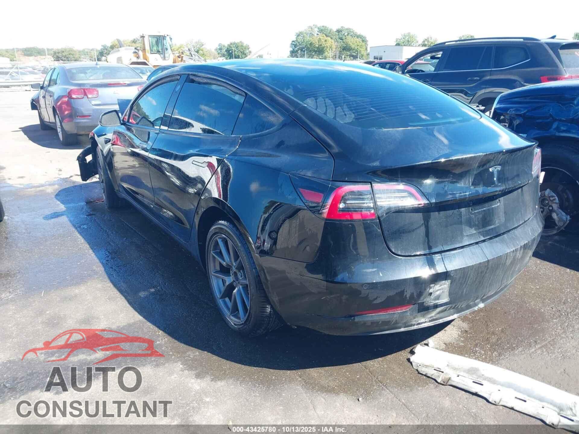 TESLA MODEL 3 2021 - 5YJ3E1EA2MF907099