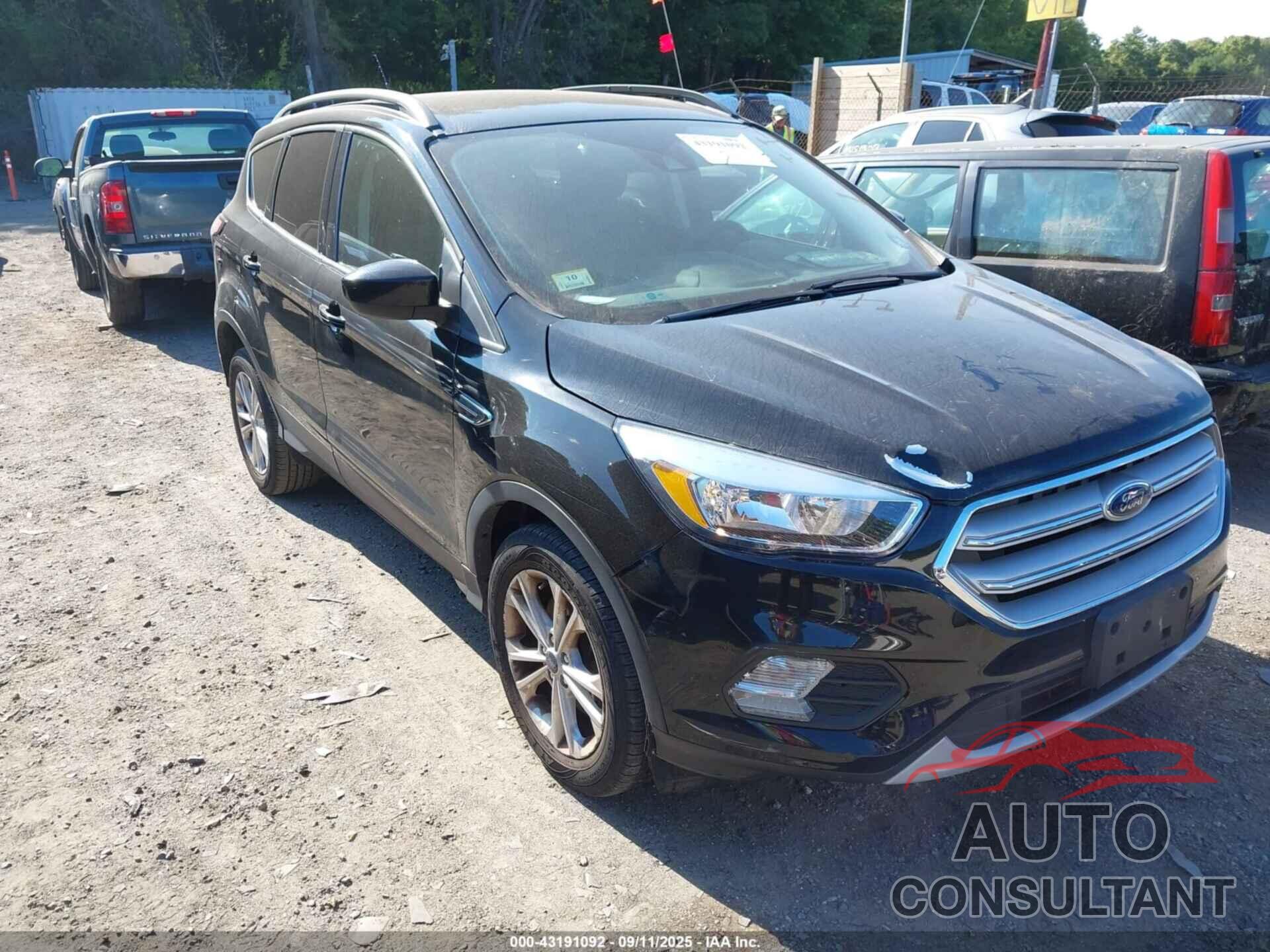 FORD ESCAPE 2018 - 1FMCU9GD1JUD40133