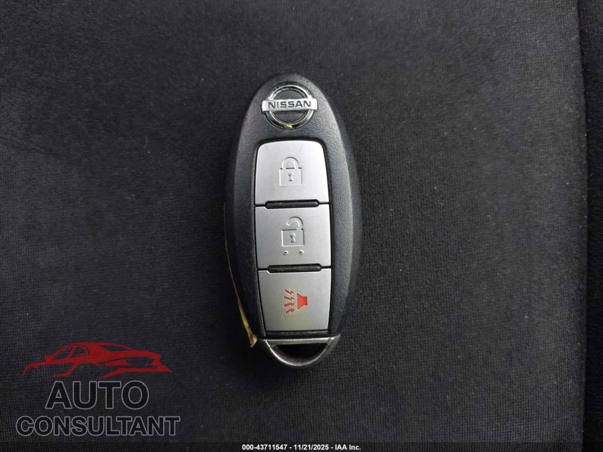 NISSAN PATHFINDER 2013 - 5N1AR2MM0DC688326