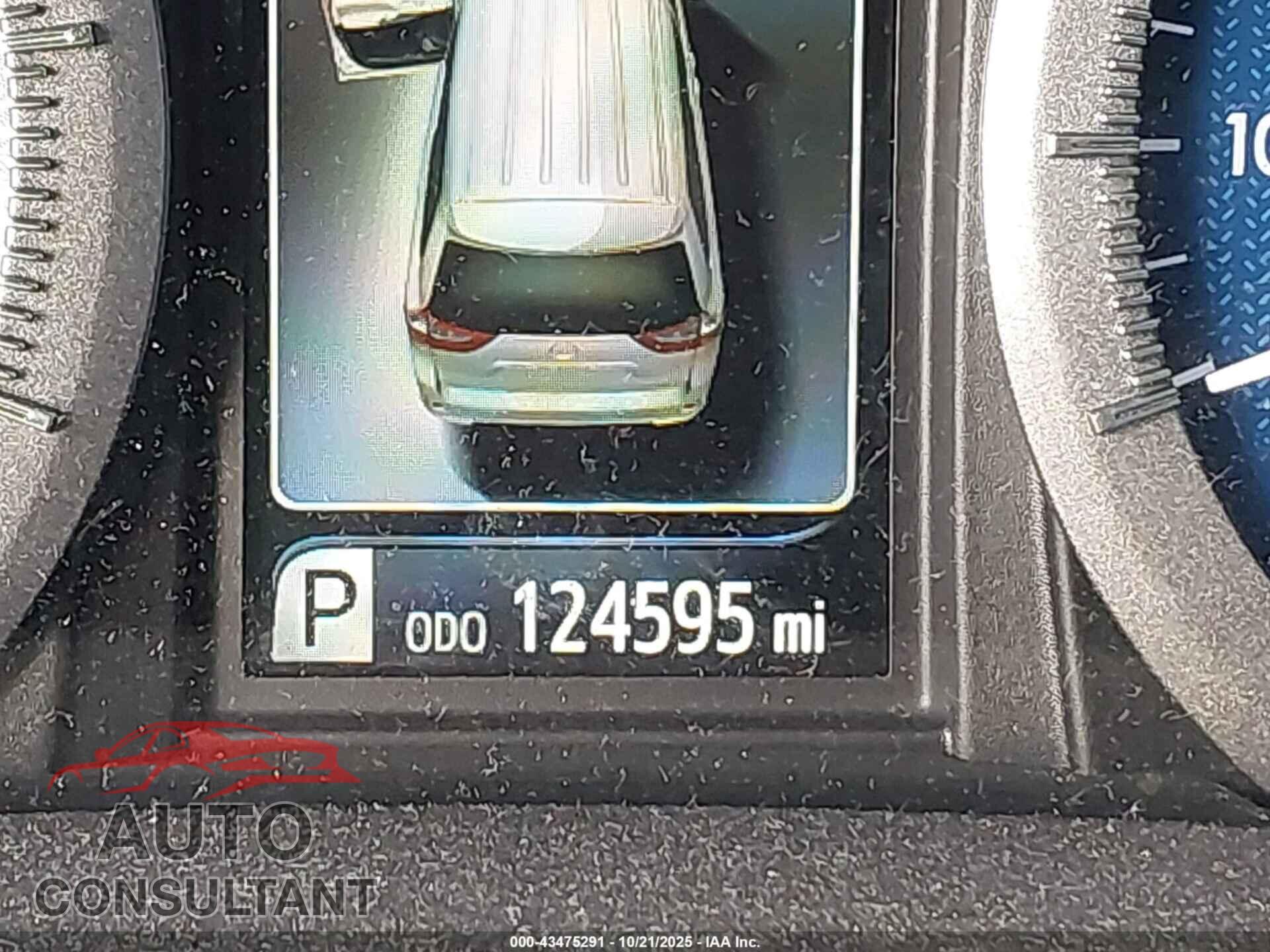 TOYOTA SIENNA 2015 - 5TDYK3DC2FS648531