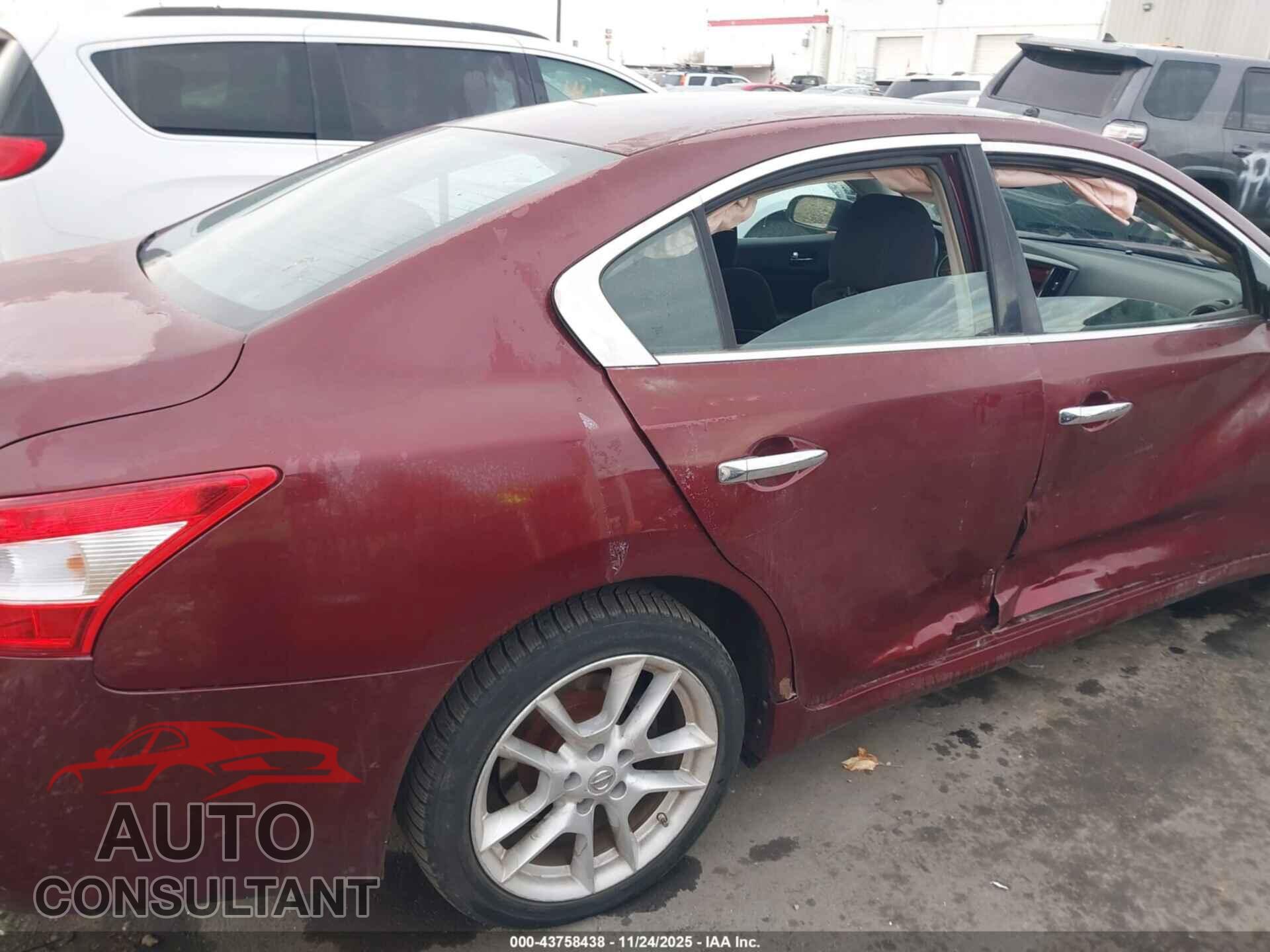 NISSAN MAXIMA 2010 - 1N4AA5AP1AC809264