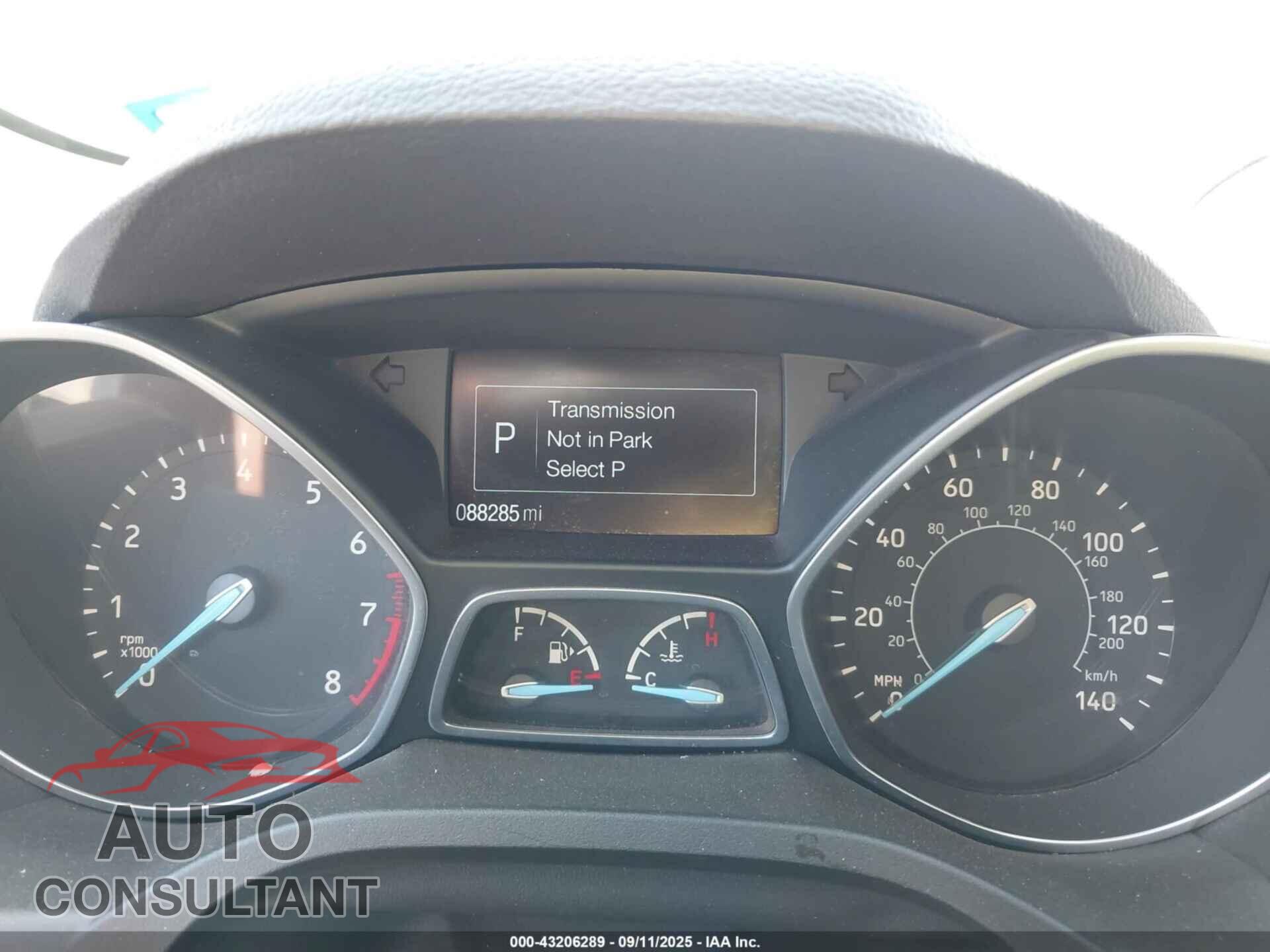 FORD ESCAPE 2018 - 1FMCU9J96JUB41969