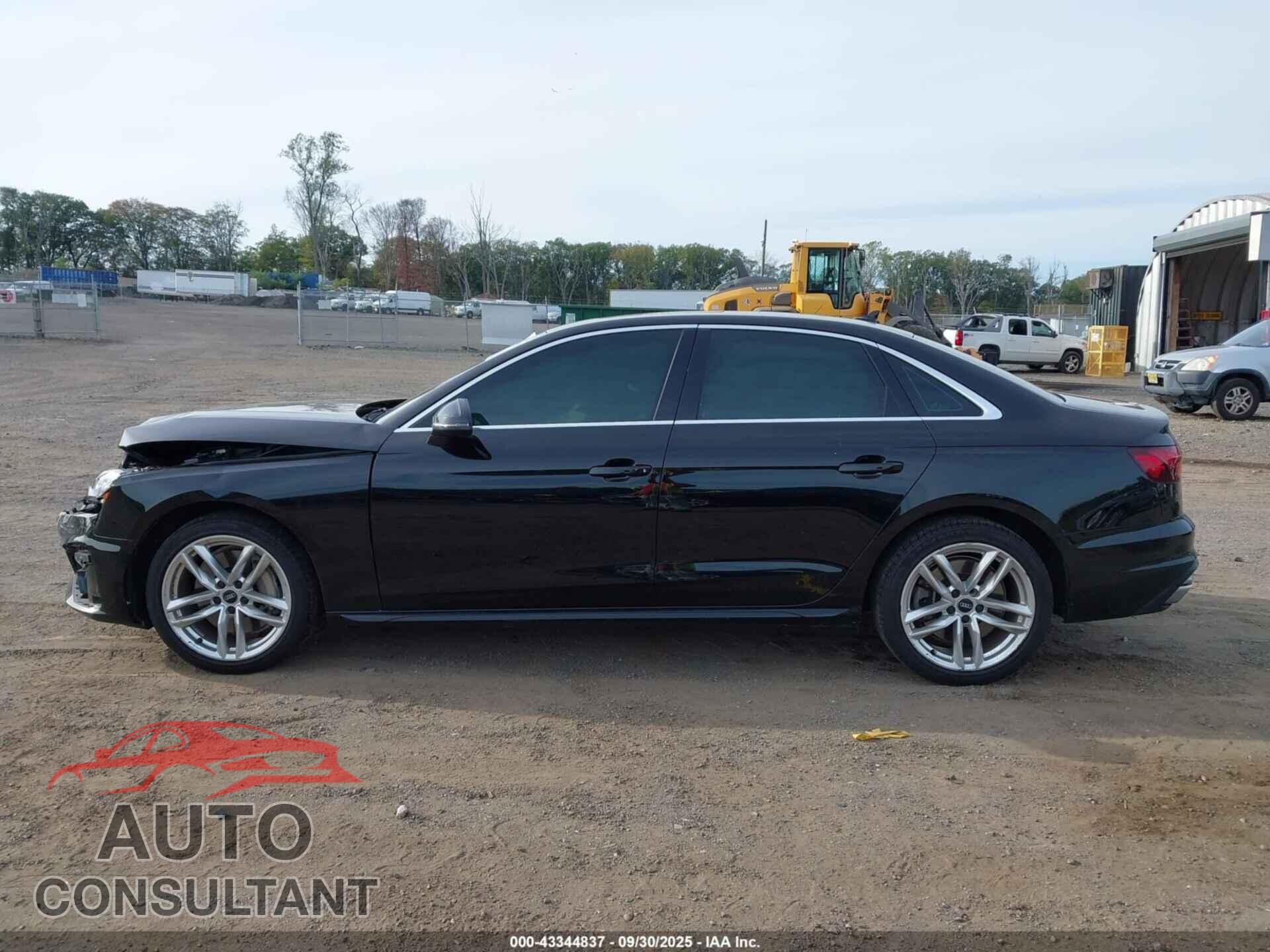 AUDI A4 2021 - WAUDAAF44MA018951