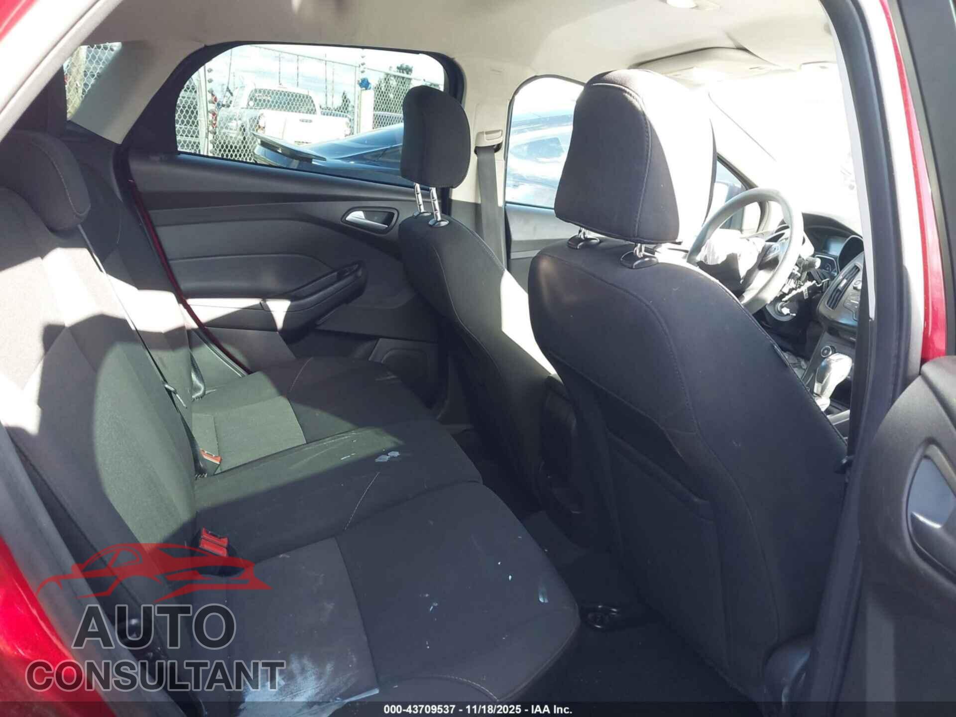 FORD FOCUS 2016 - 1FADP3K21GL337384