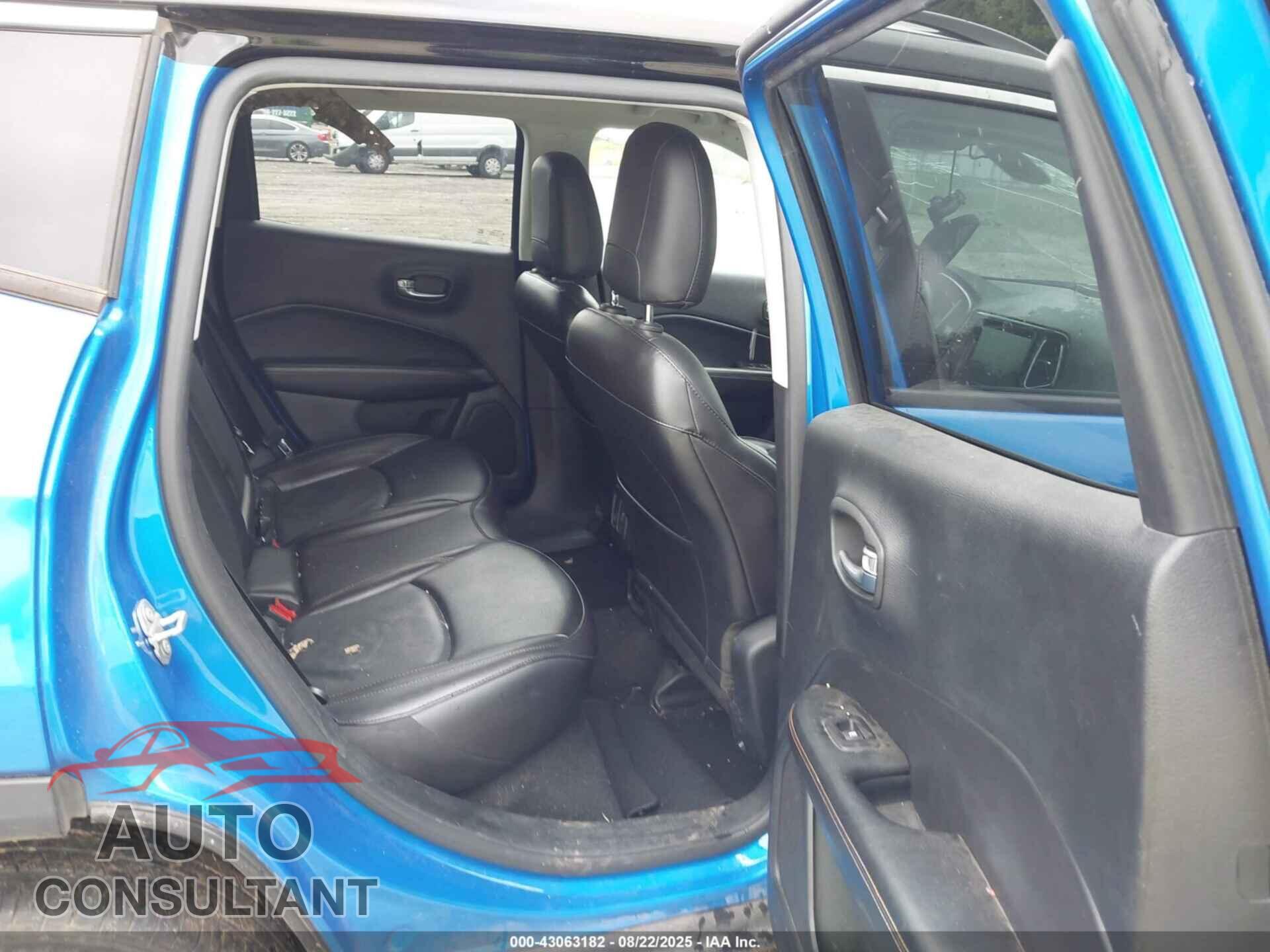 JEEP COMPASS 2020 - 3C4NJDCB7LT208827