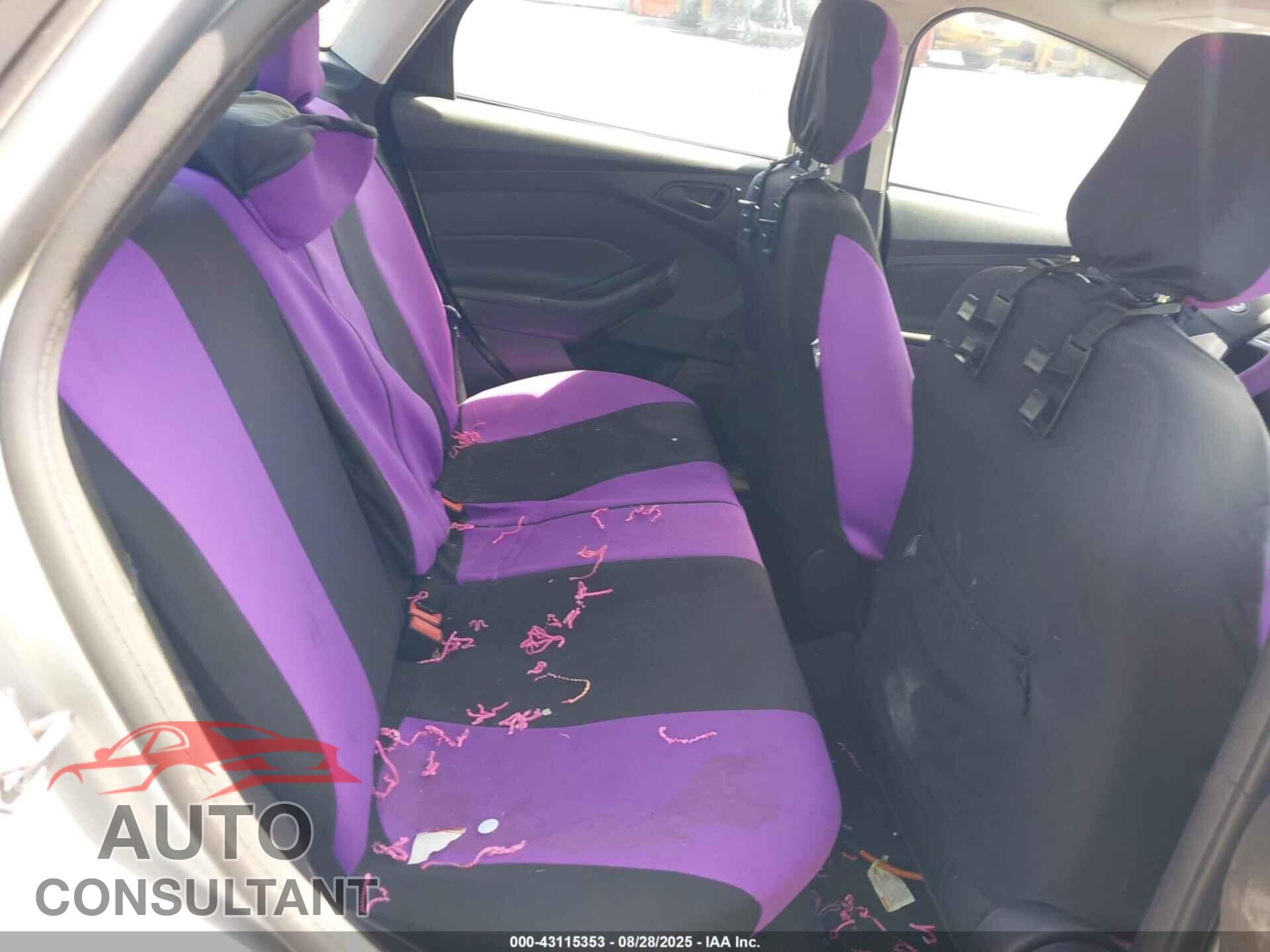 FORD FOCUS 2016 - 1FADP3E28GL298434