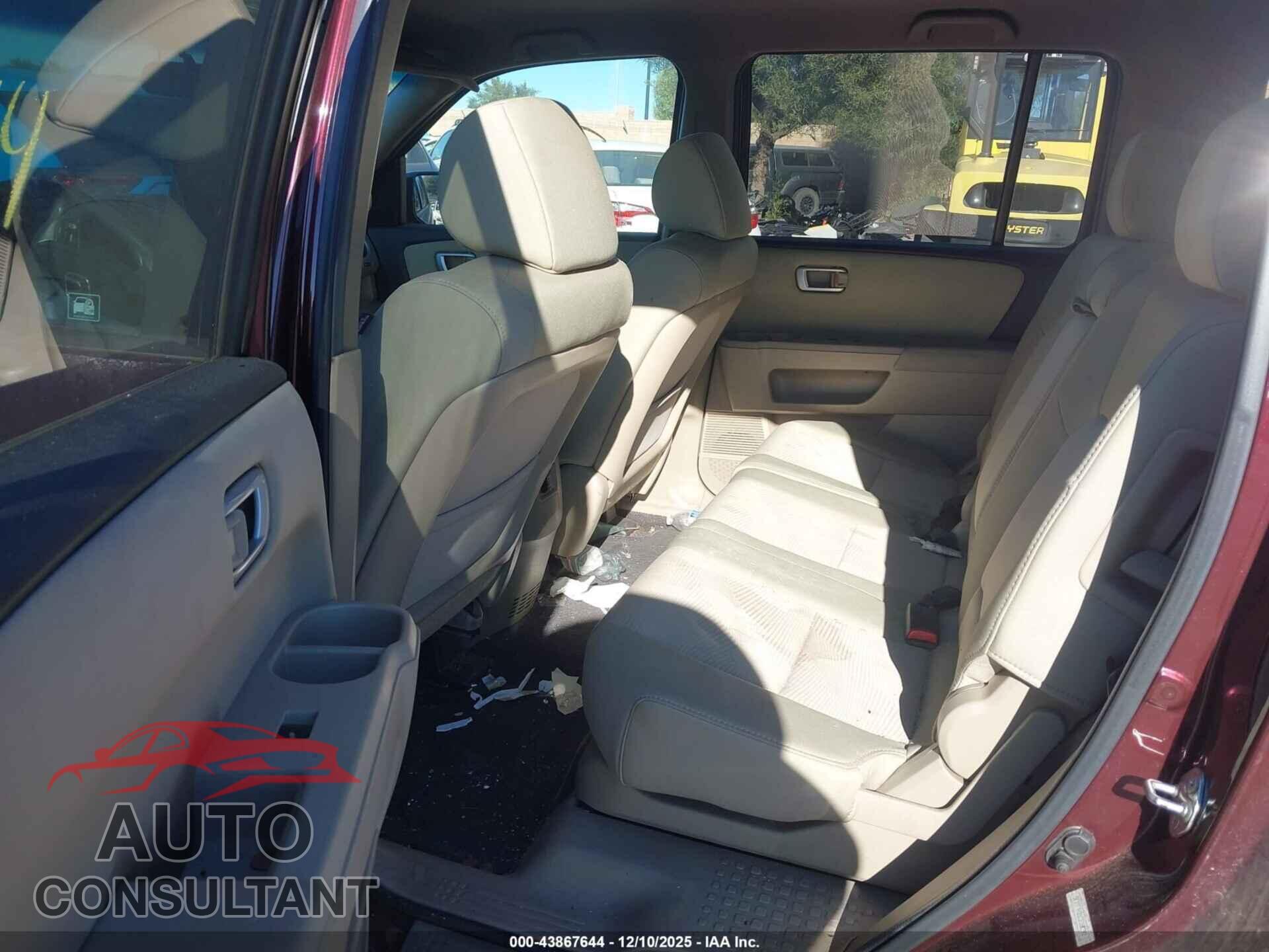 HONDA PILOT 2012 - 5FNYF4H21CB068392