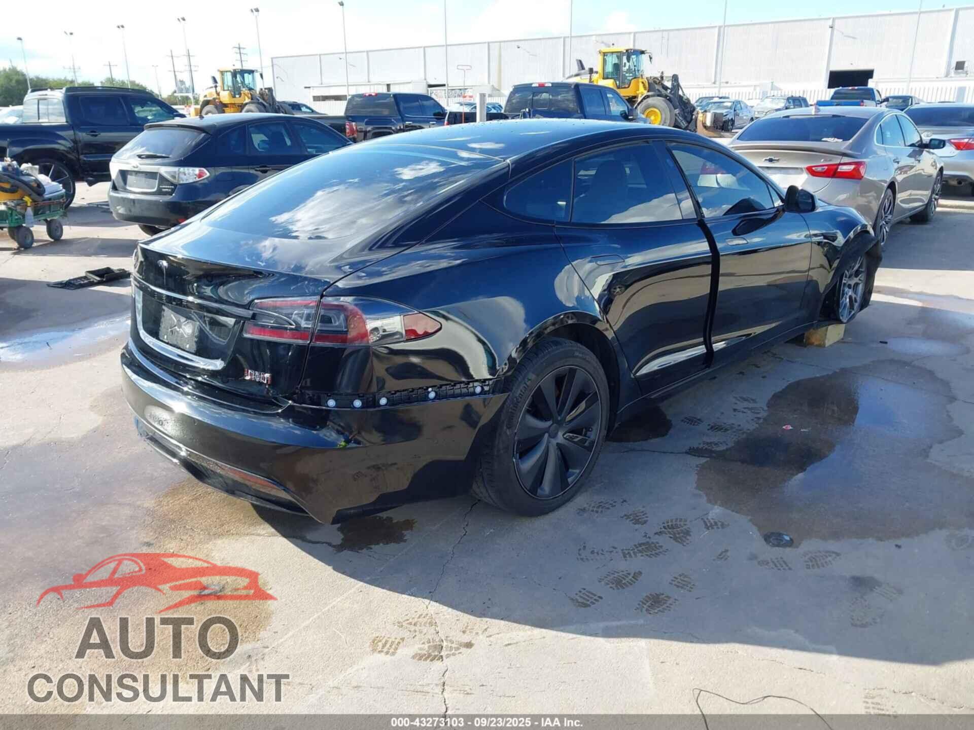 TESLA MODEL S 2021 - 5YJSA1E51MF443121
