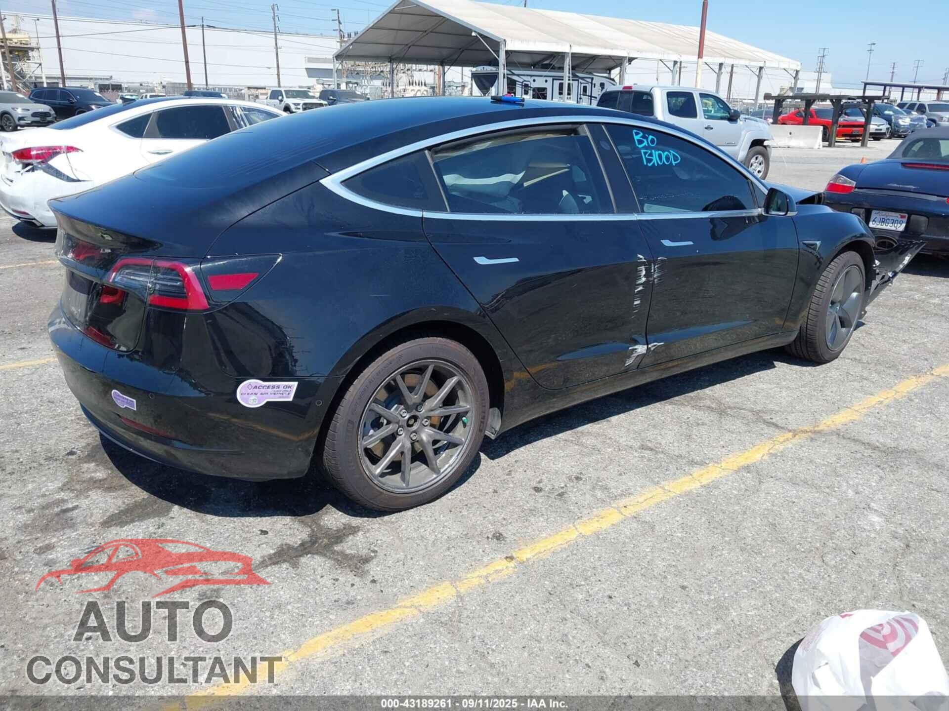 TESLA MODEL 3 2018 - 5YJ3E1EA0JF155267