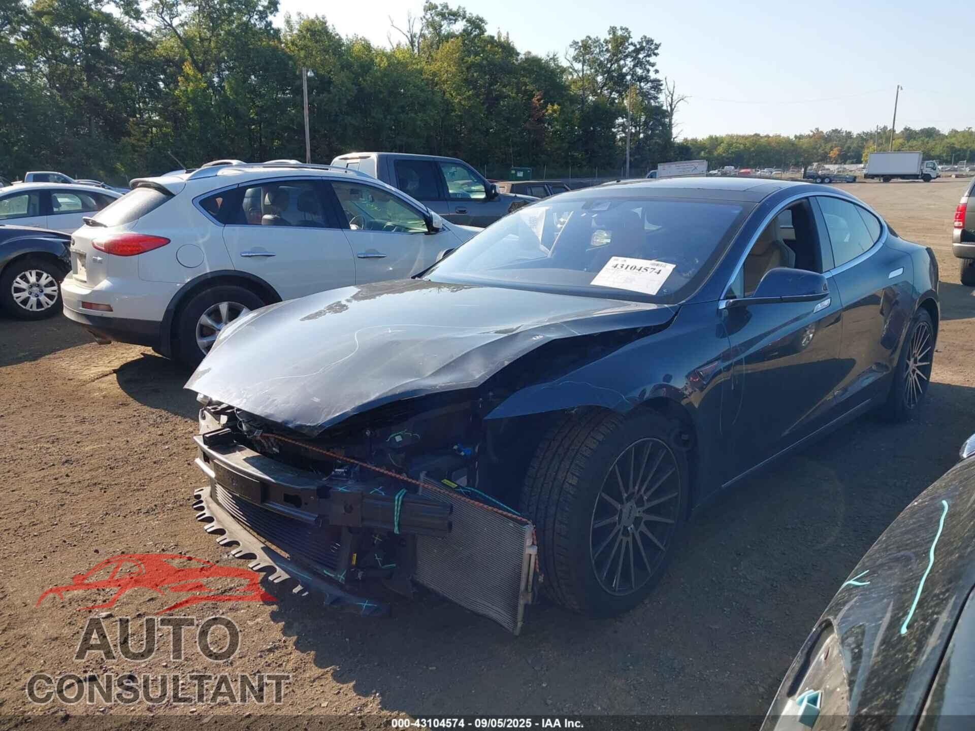 TESLA MODEL S 2016 - 5YJSA1E24GF151473