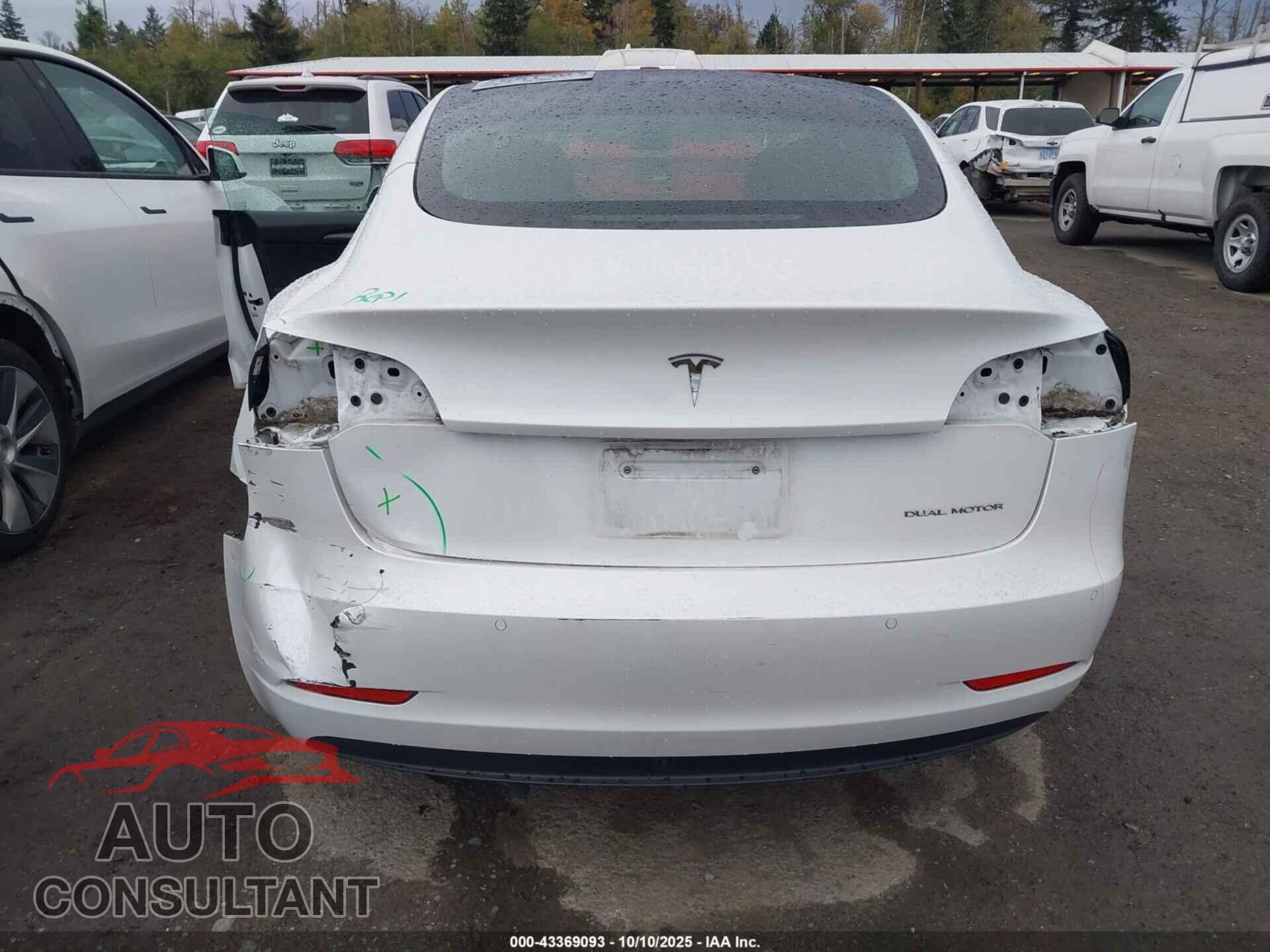 TESLA MODEL 3 2021 - 5YJ3E1EB4MF995520