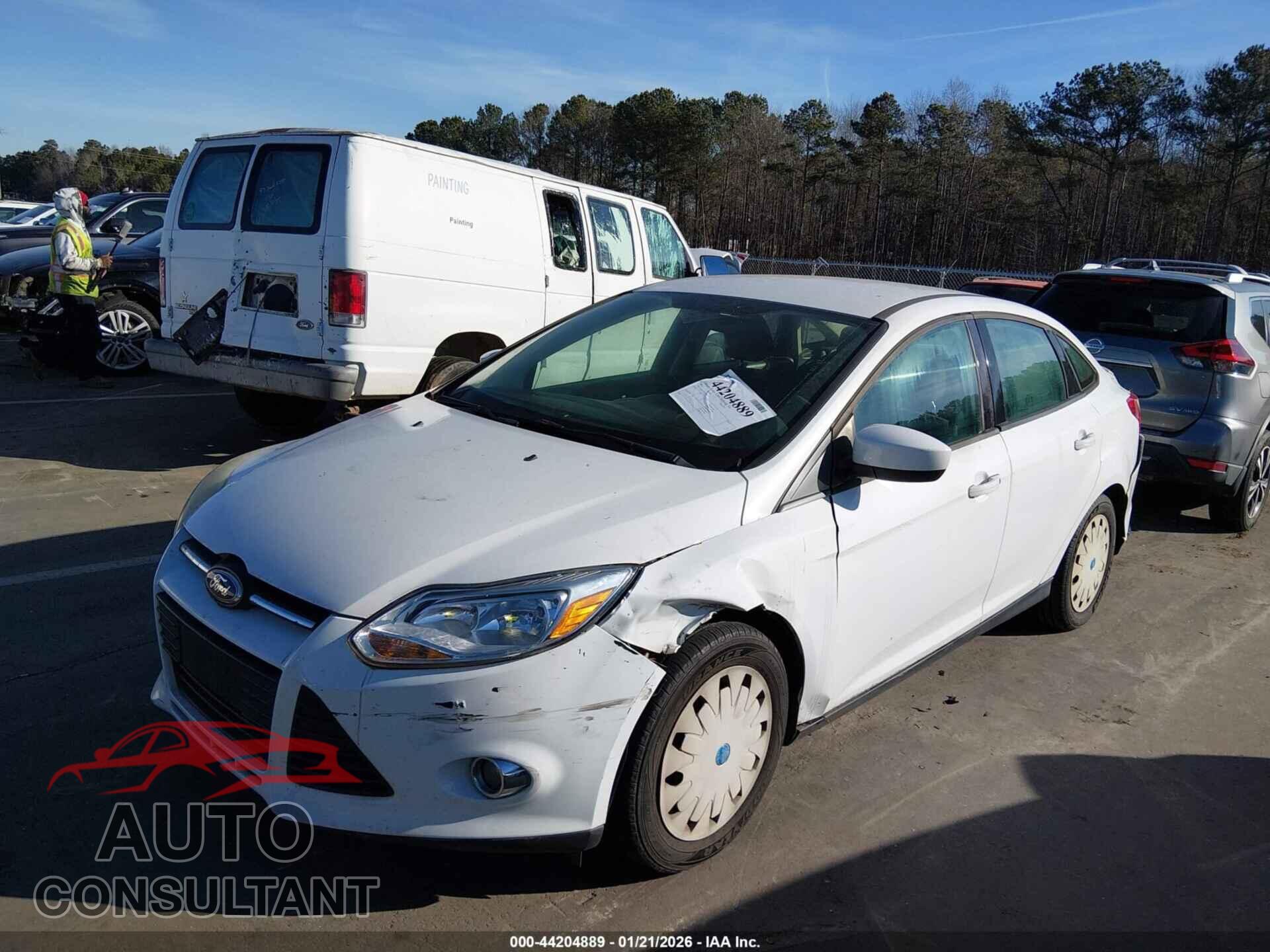 FORD FOCUS 2012 - 1FAHP3F24CL260211