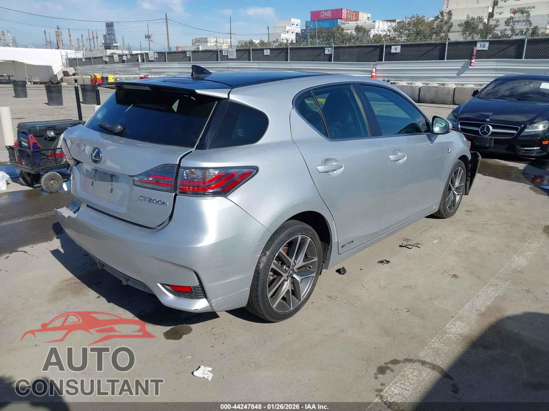 LEXUS CT 200H 2015 - JTHKD5BH3F2210830