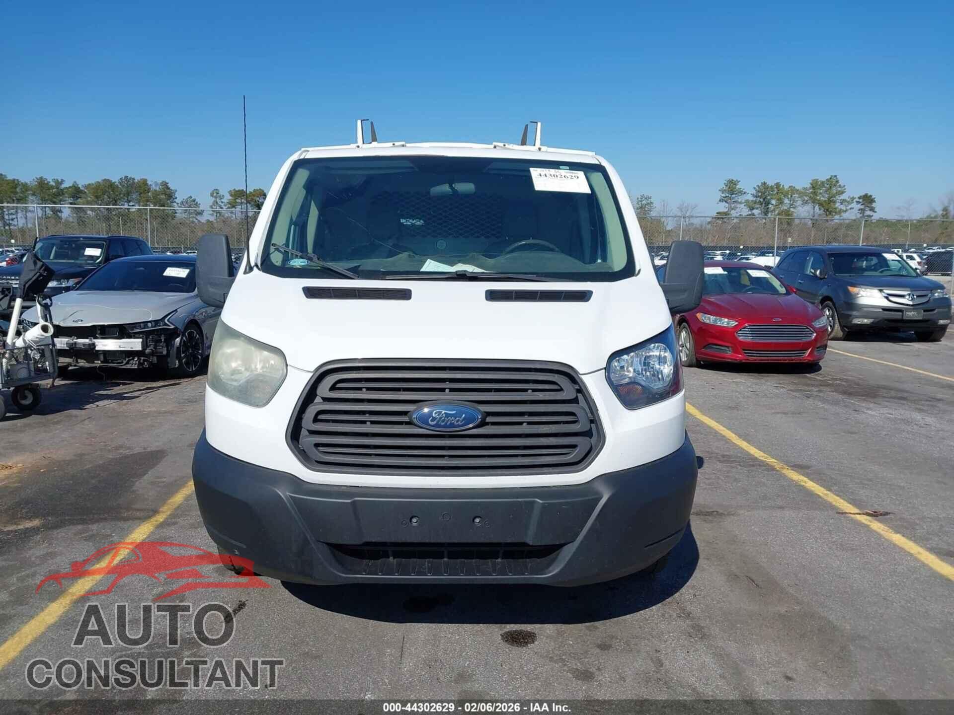 FORD TRANSIT-150 2015 - 1FTNE1YM2FKA95176