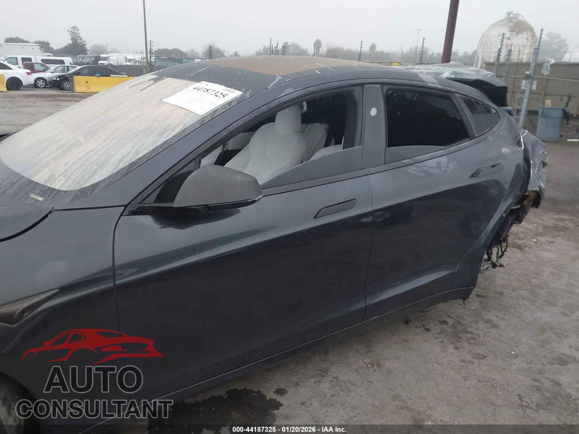 TESLA MODEL S 2024 - 5YJSA1E66RF534577