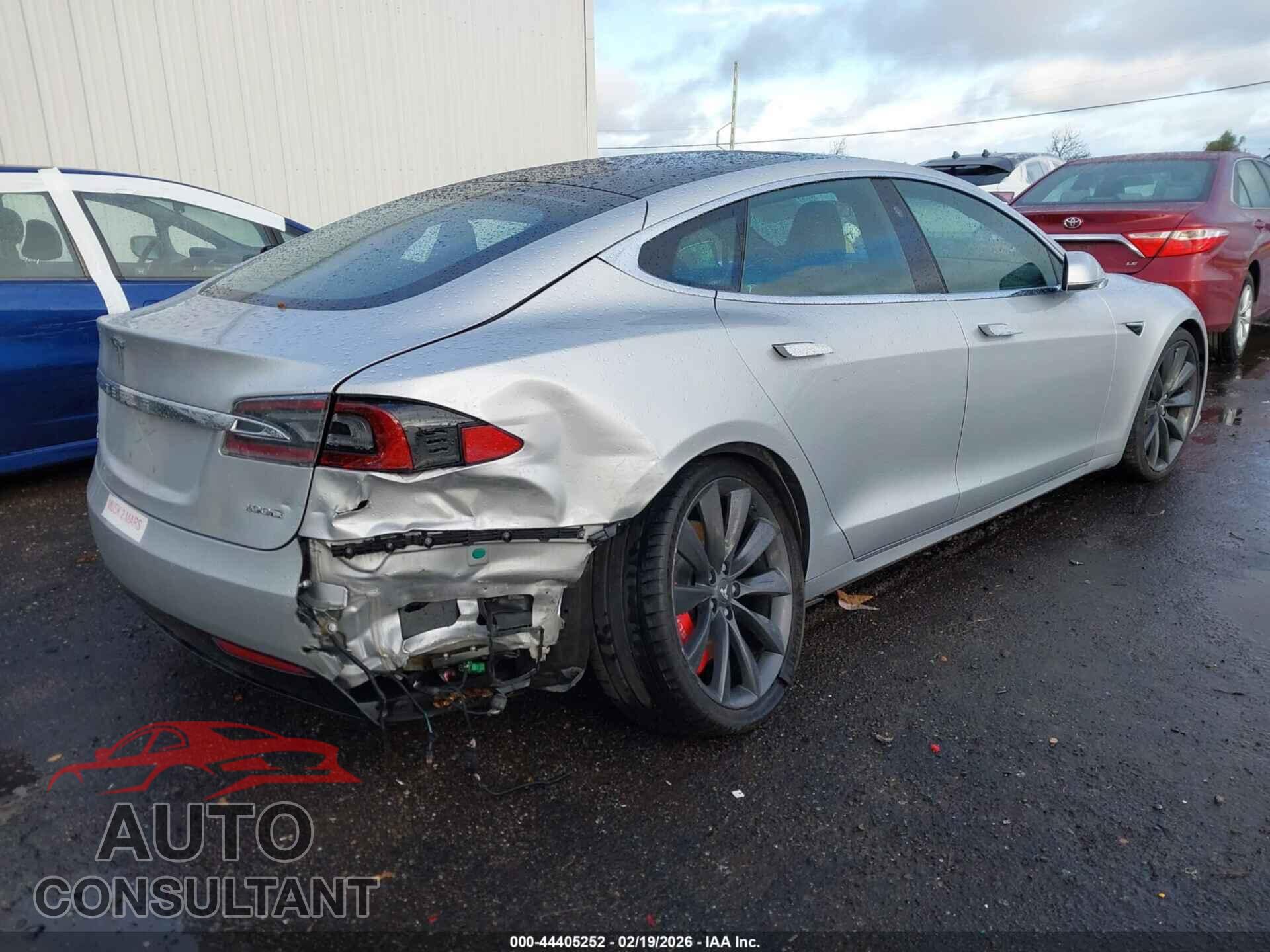 TESLA MODEL S 2017 - 5YJSA1E24HF233706