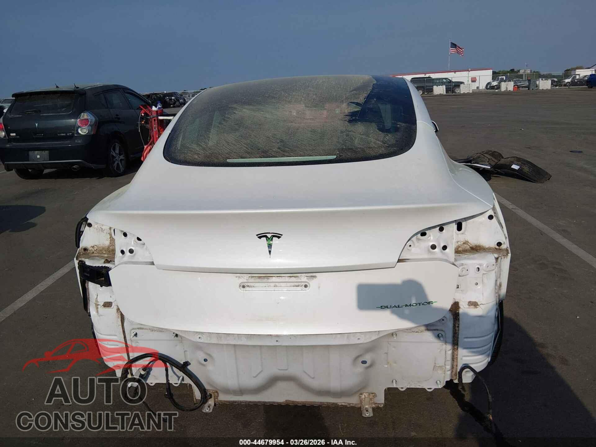TESLA MODEL 3 2019 - 5YJ3E1EB4KF452987