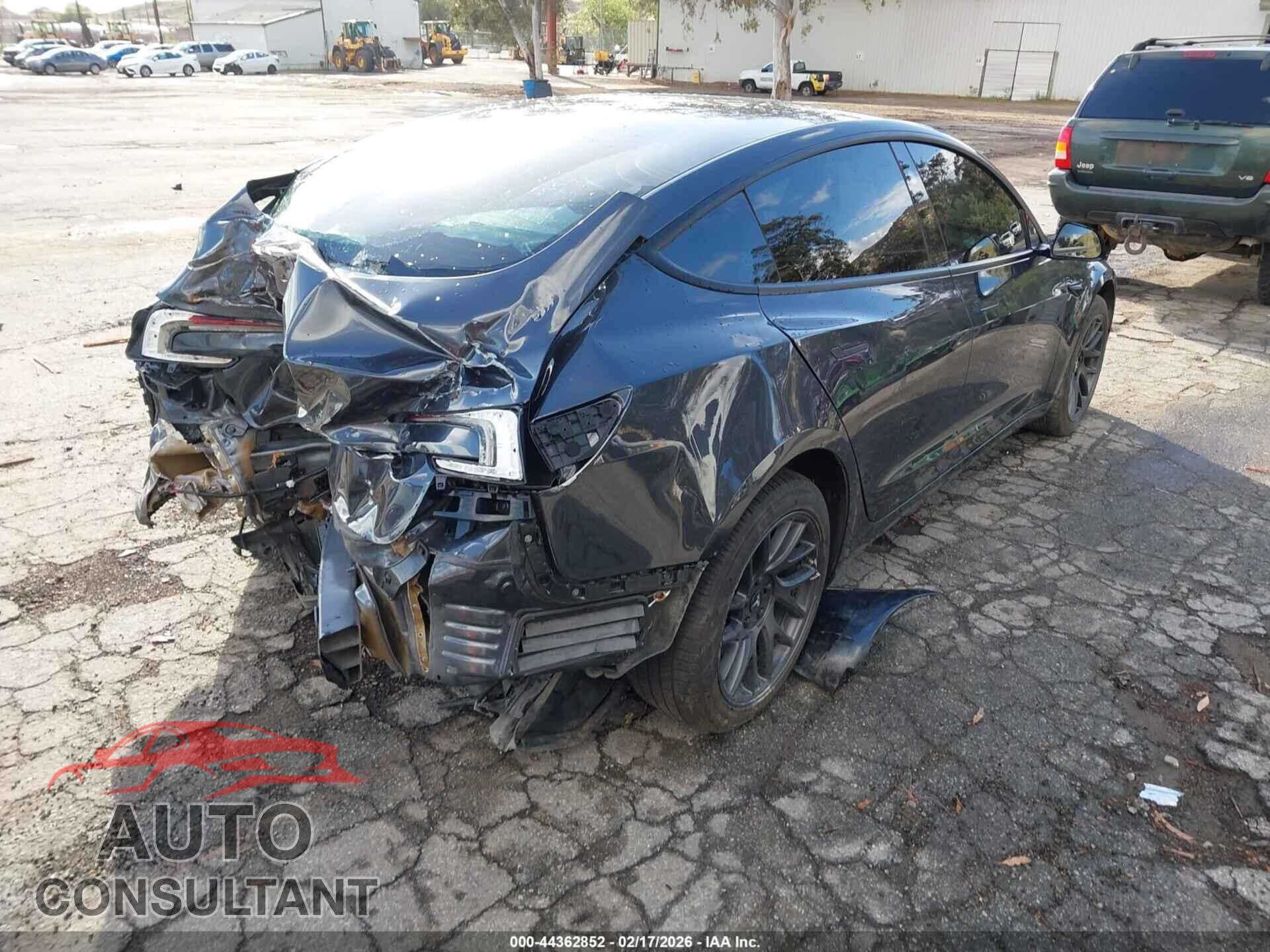 TESLA MODEL 3 2025 - 5YJ3E1EA9SF970164