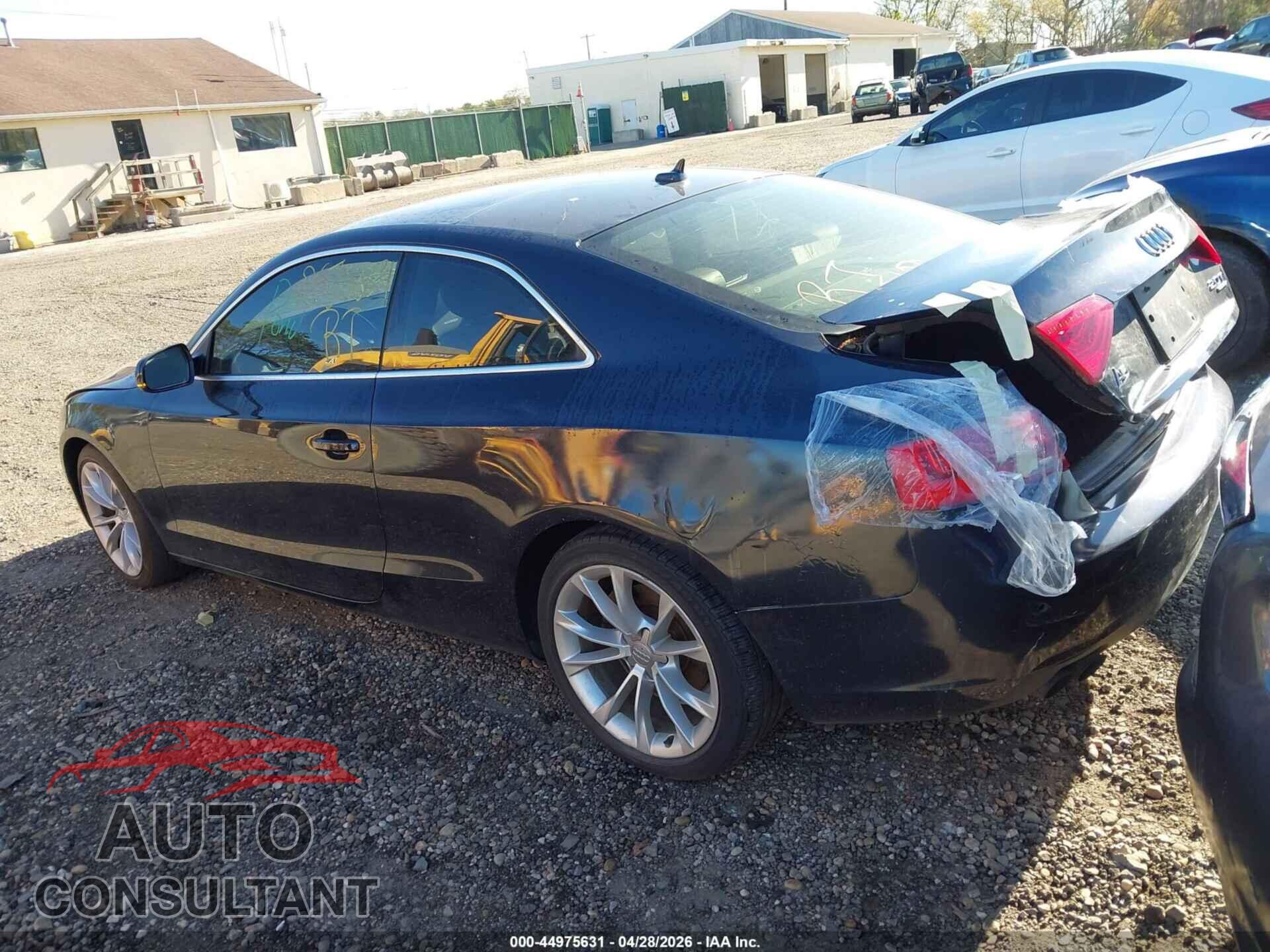 AUDI A5 2013 - WAULFAFR2DA024272