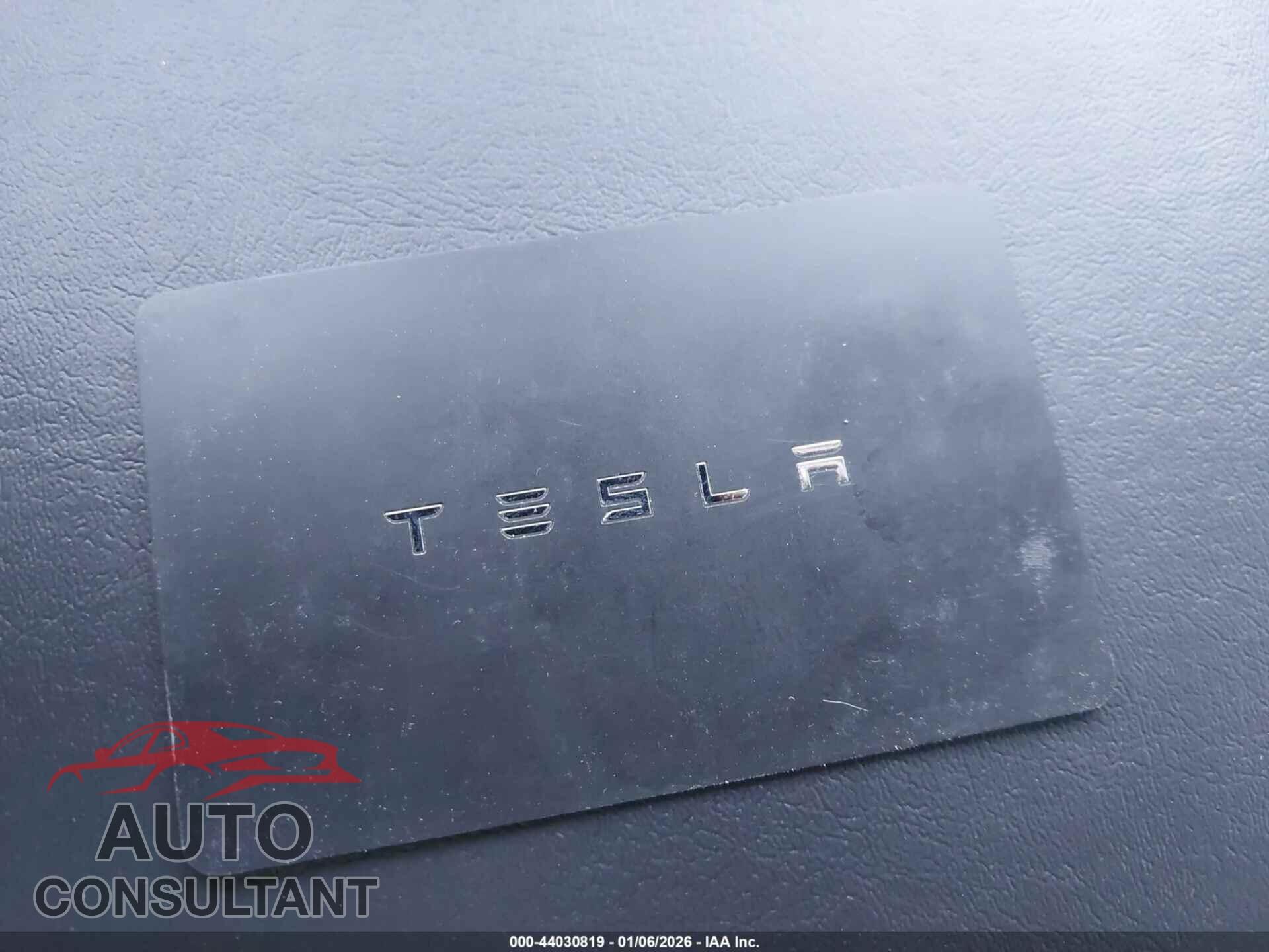TESLA MODEL 3 2020 - 5YJ3E1EA5LF803429