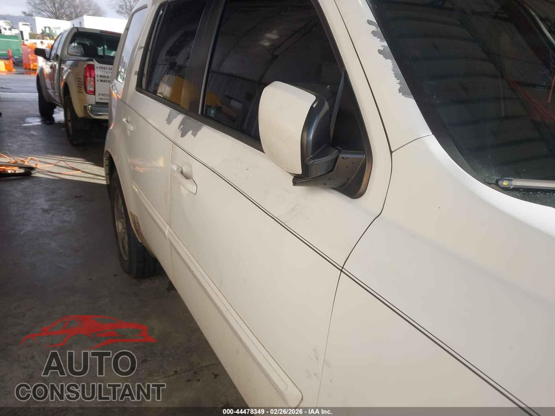 HONDA PILOT 2011 - 5FNYF3H46BB052473