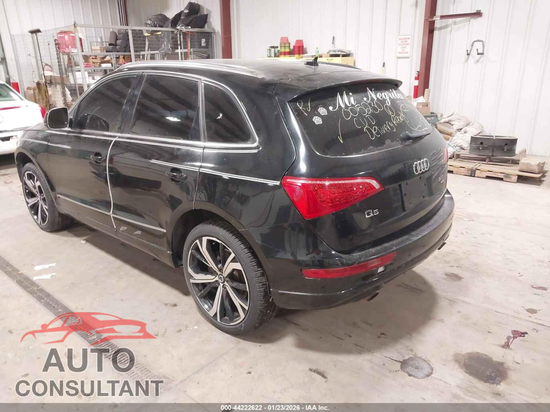 AUDI Q5 2011 - WA1LFAFP0BA005230