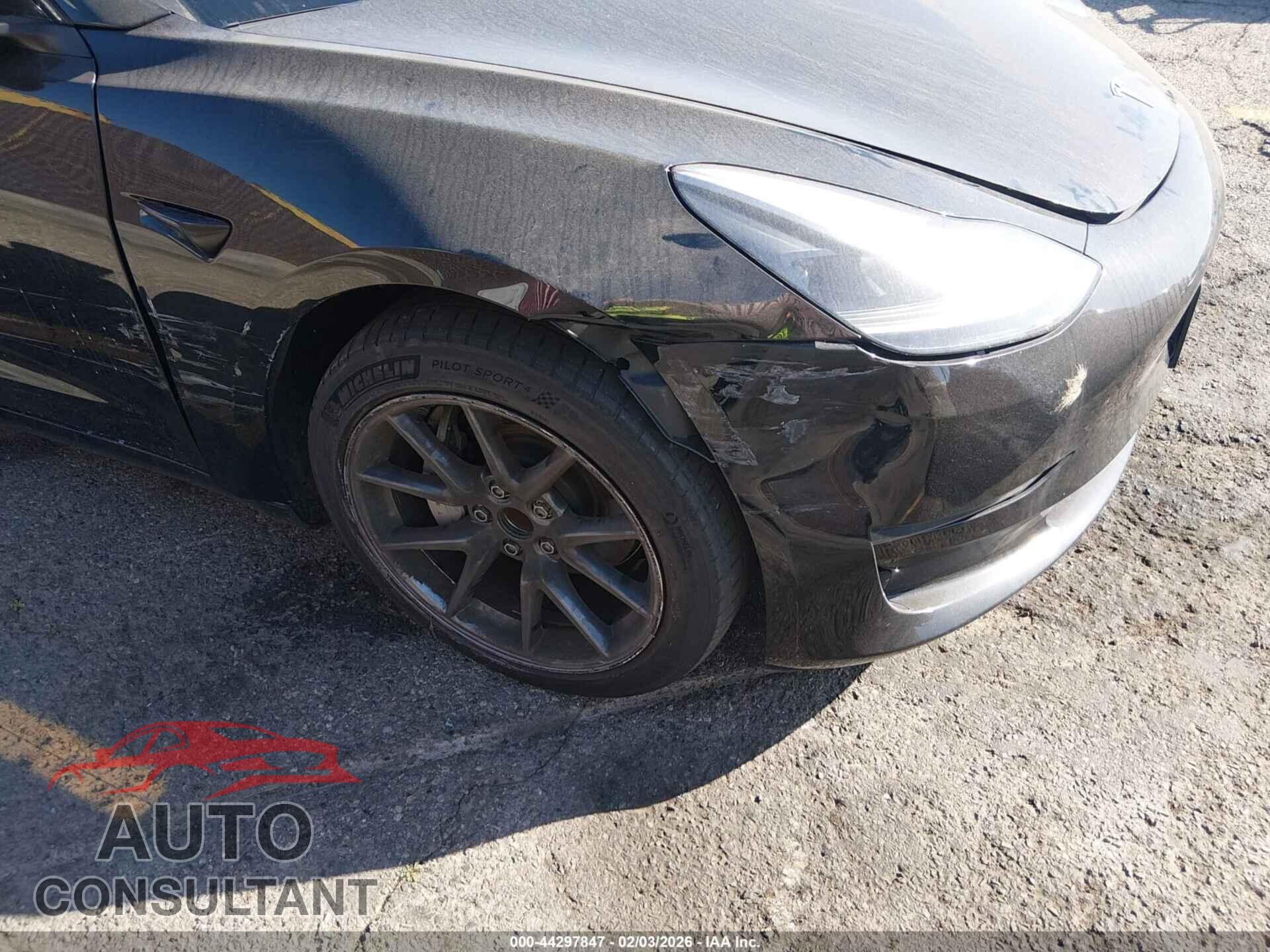 TESLA MODEL 3 2026 - 5YJ3E1EA9TF684953