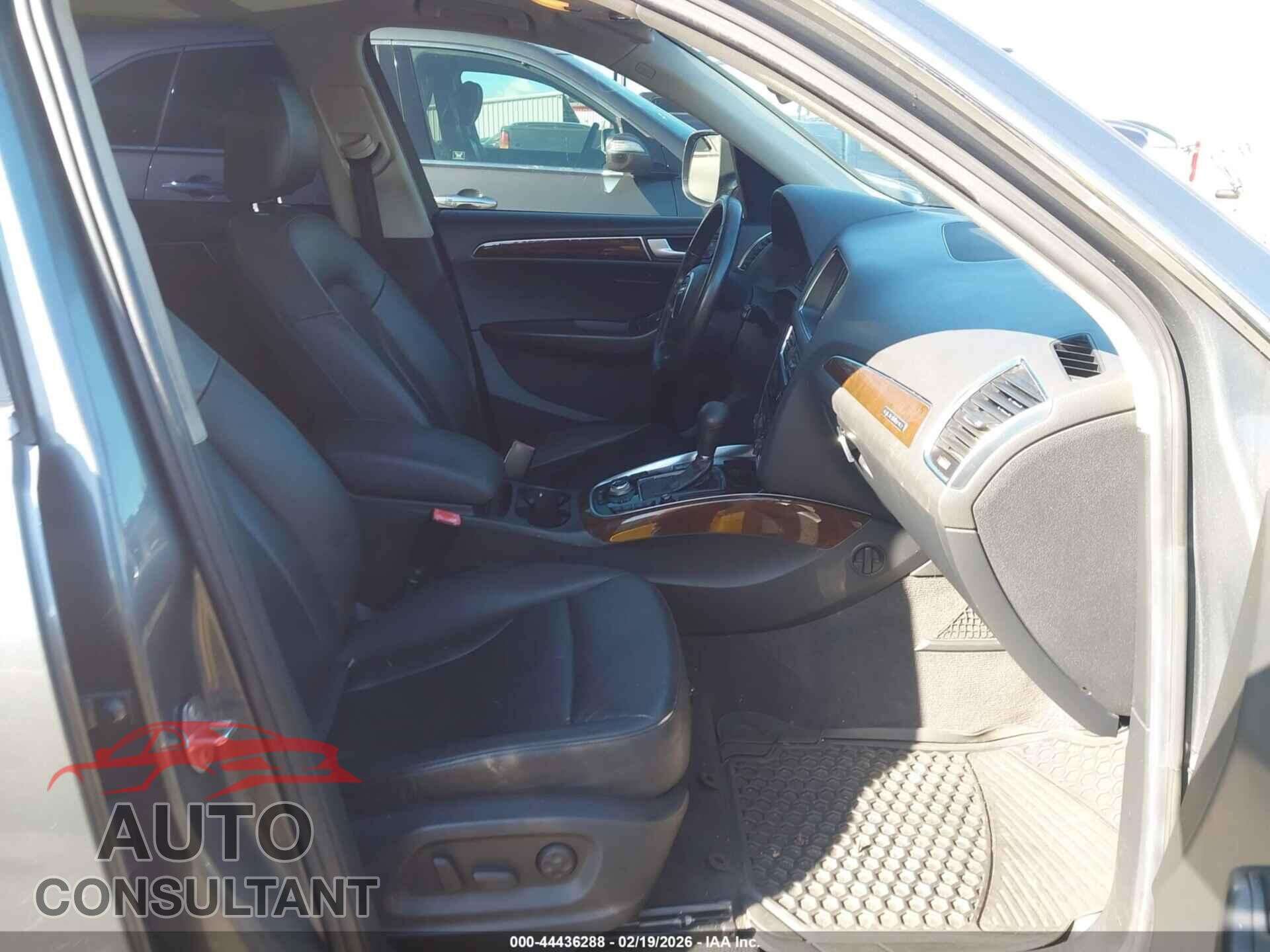 AUDI Q5 2012 - WA1LFAFP1CA022054