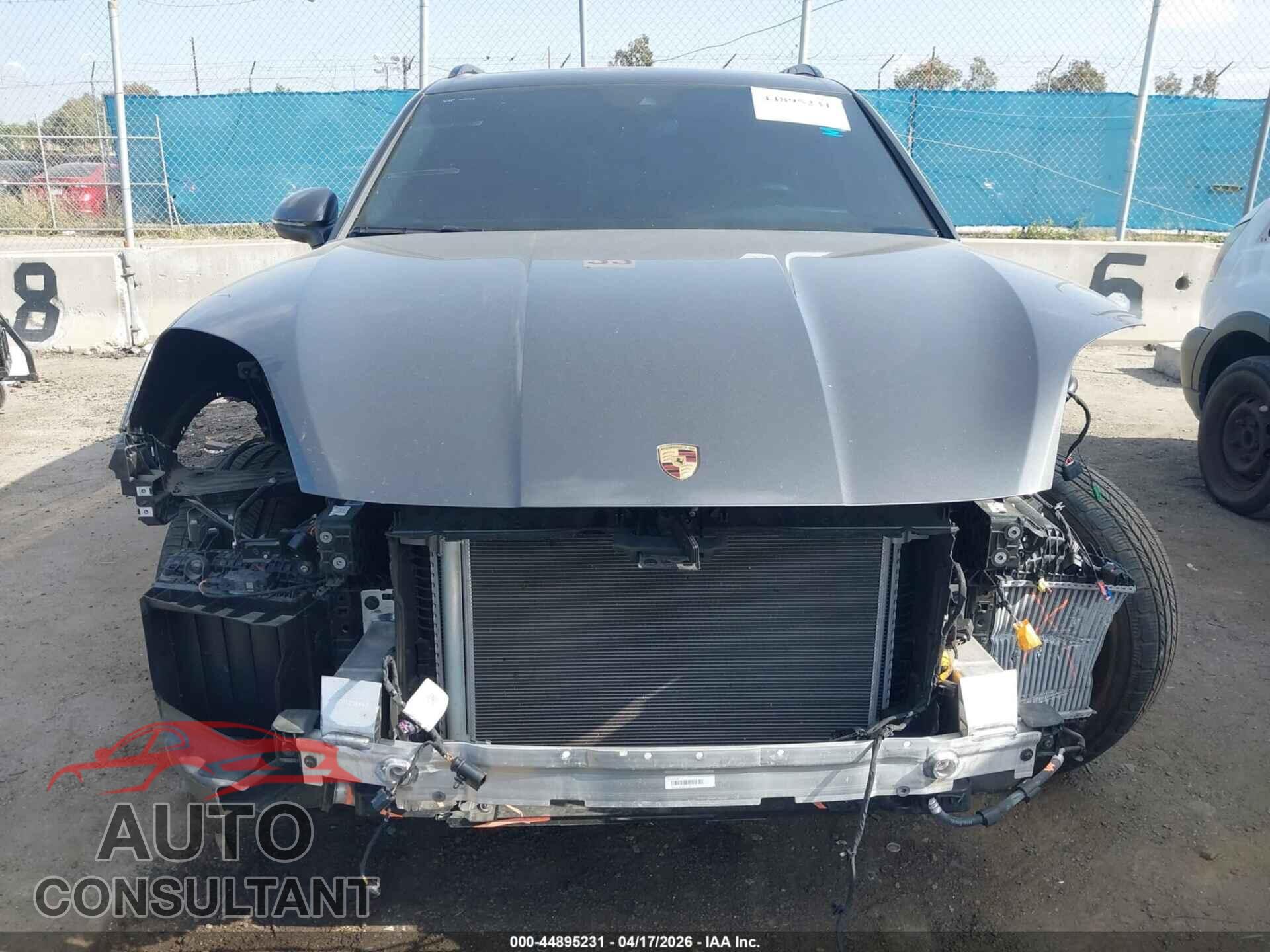 PORSCHE CAYENNE 2025 - WP1AA2AY3SDA02644