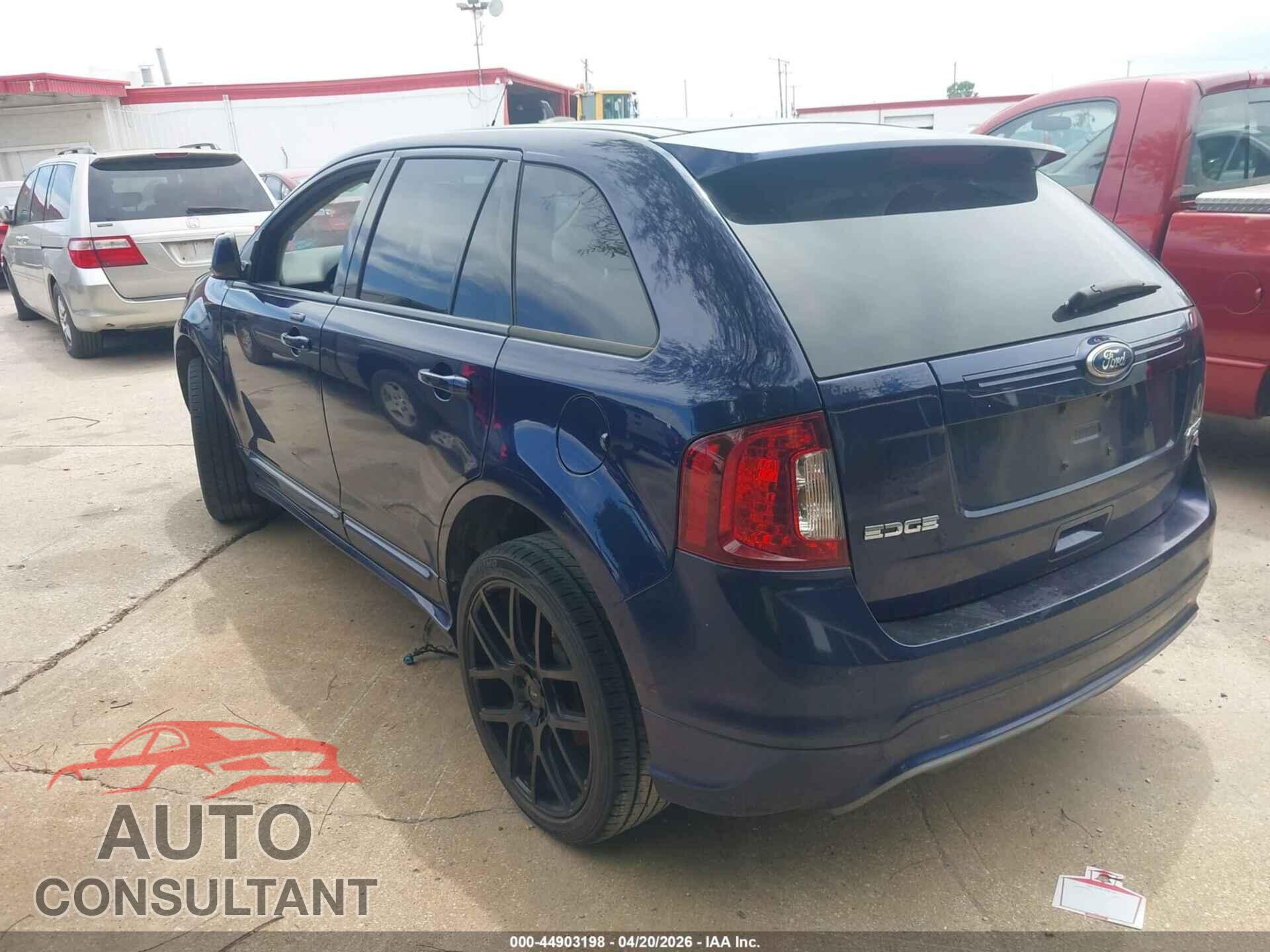 FORD EDGE 2011 - 2FMDK4AK8BBA00327