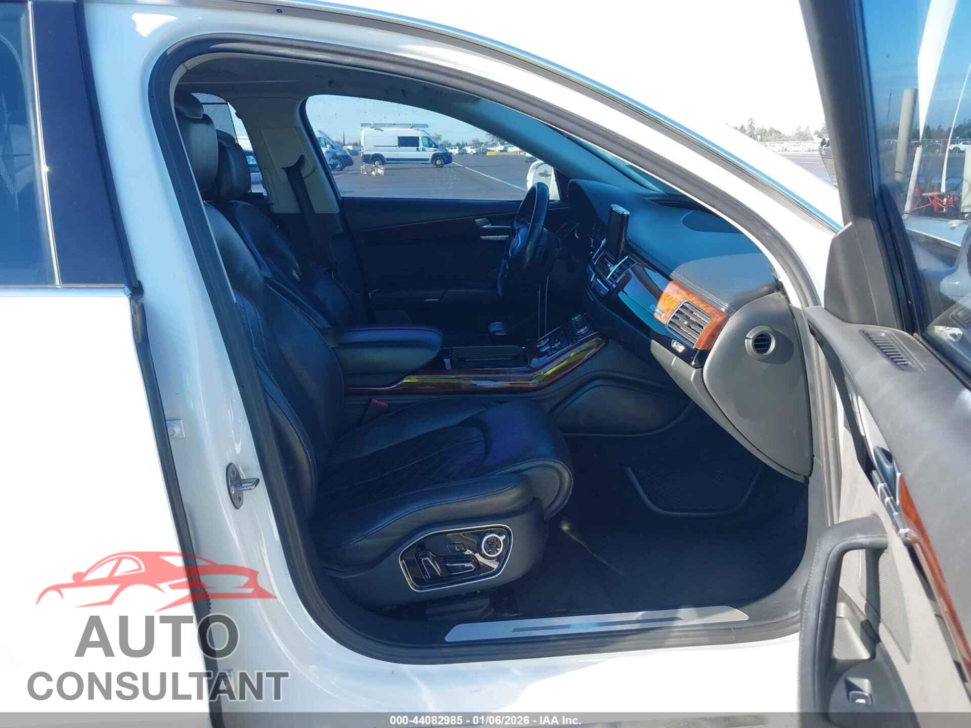 AUDI A8 L 2013 - WAUR2AFD9DN006922