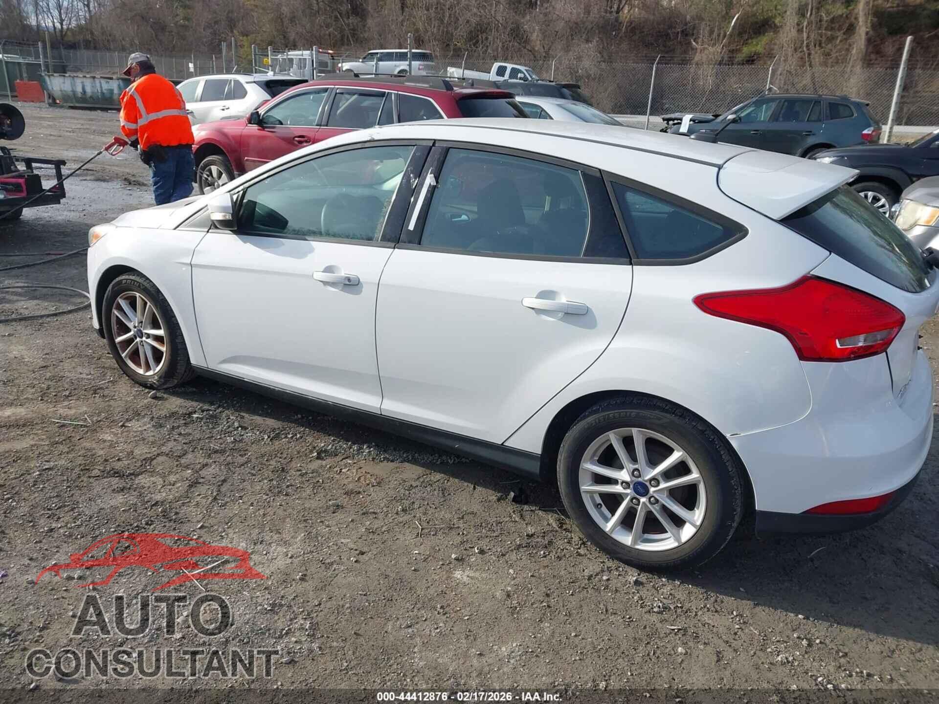 FORD FOCUS 2016 - 1FADP3K24GL320336