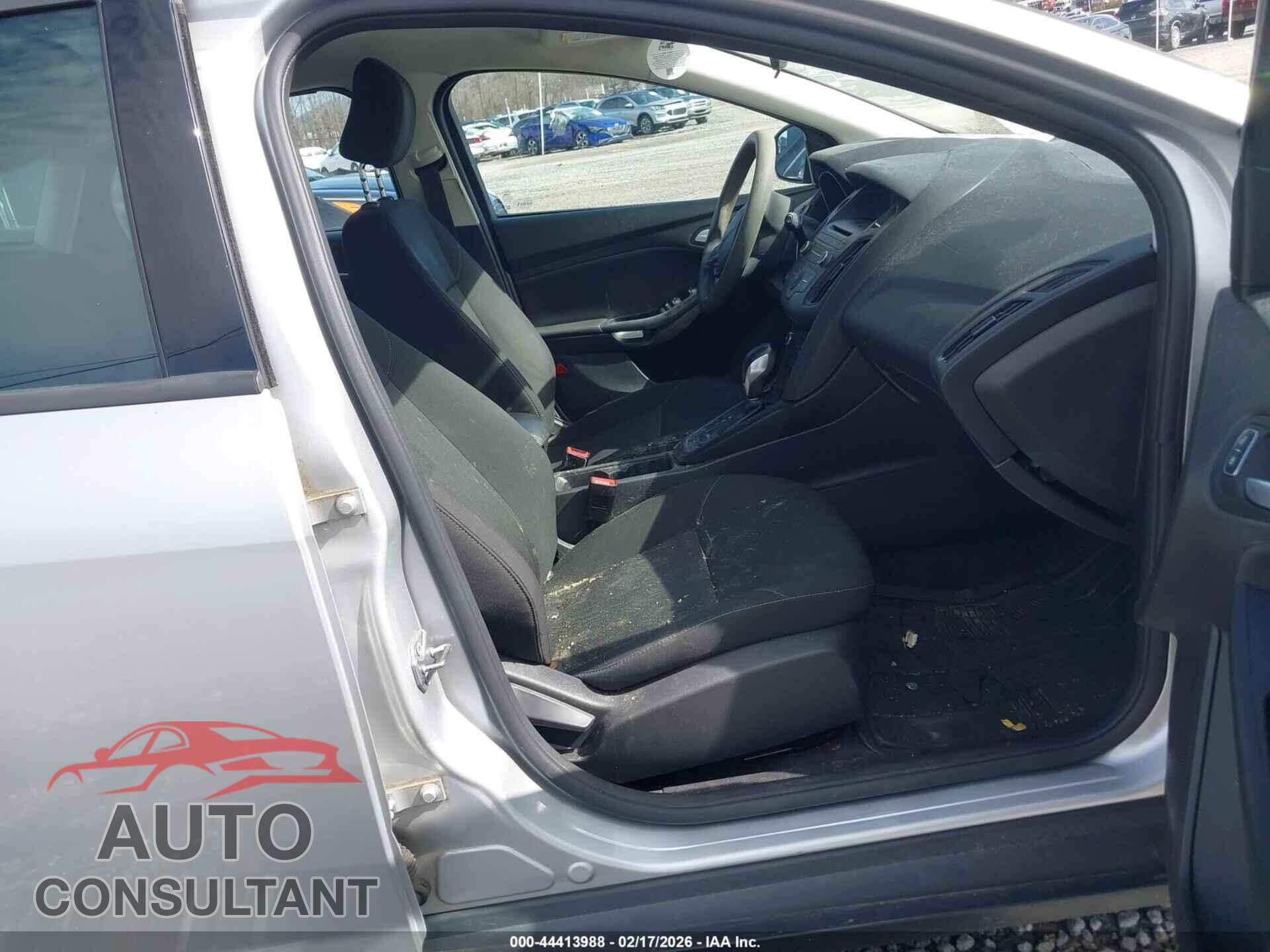 FORD FOCUS 2017 - 1FADP3K20HL218422