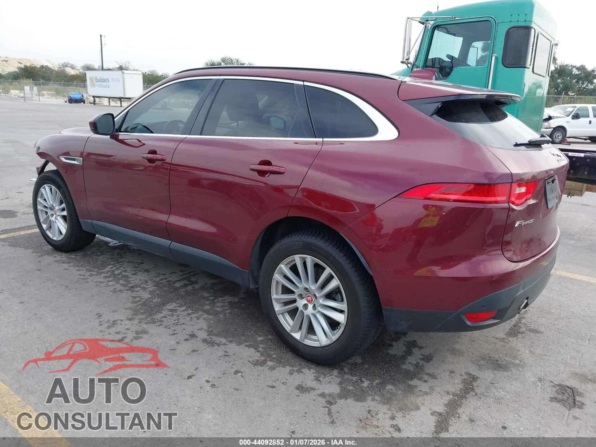JAGUAR F-PACE 2017 - SADCK2BV2HA489538