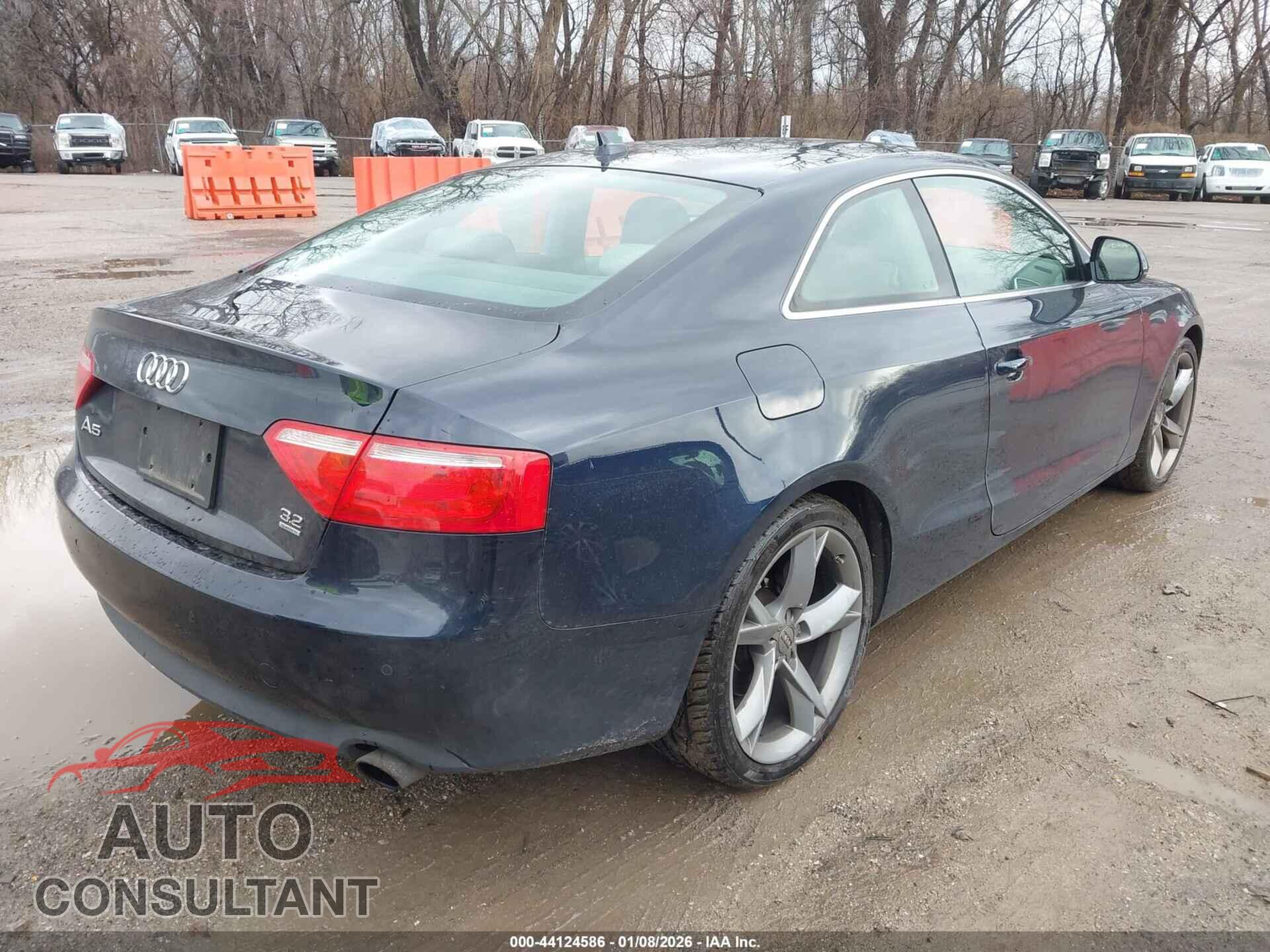 AUDI A5 2009 - WAUDK78TX9A021218