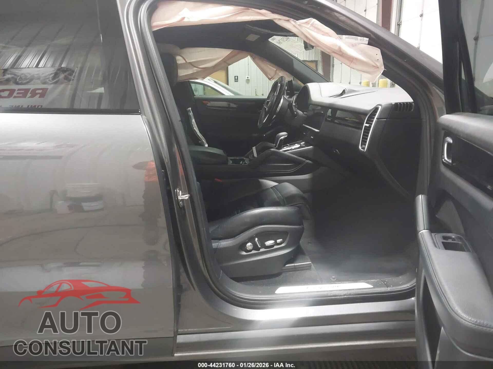 PORSCHE CAYENNE 2021 - WP1AA2AY1MDA07781