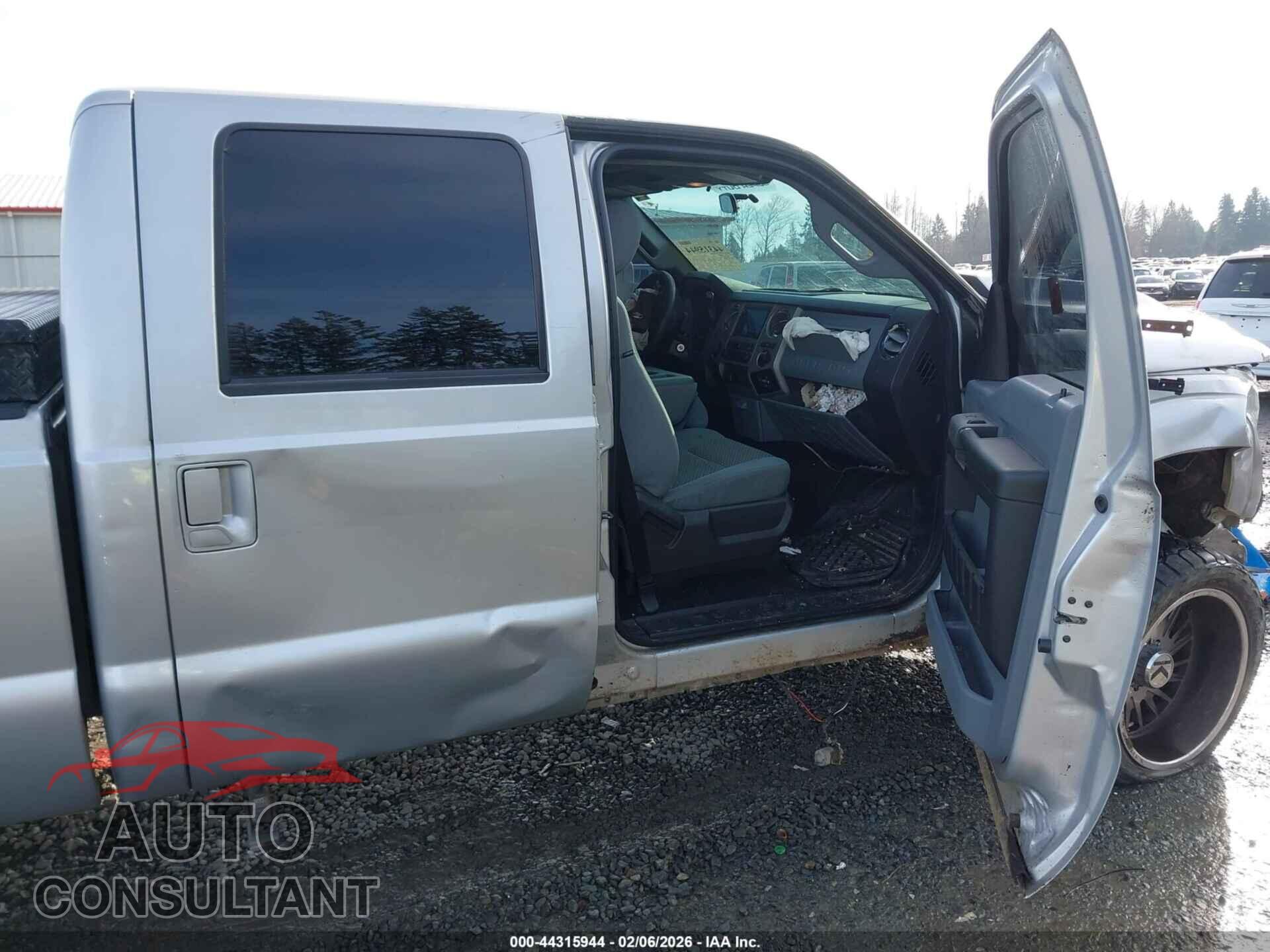 FORD F-250 2013 - 1FT7W2BT8DEA98199