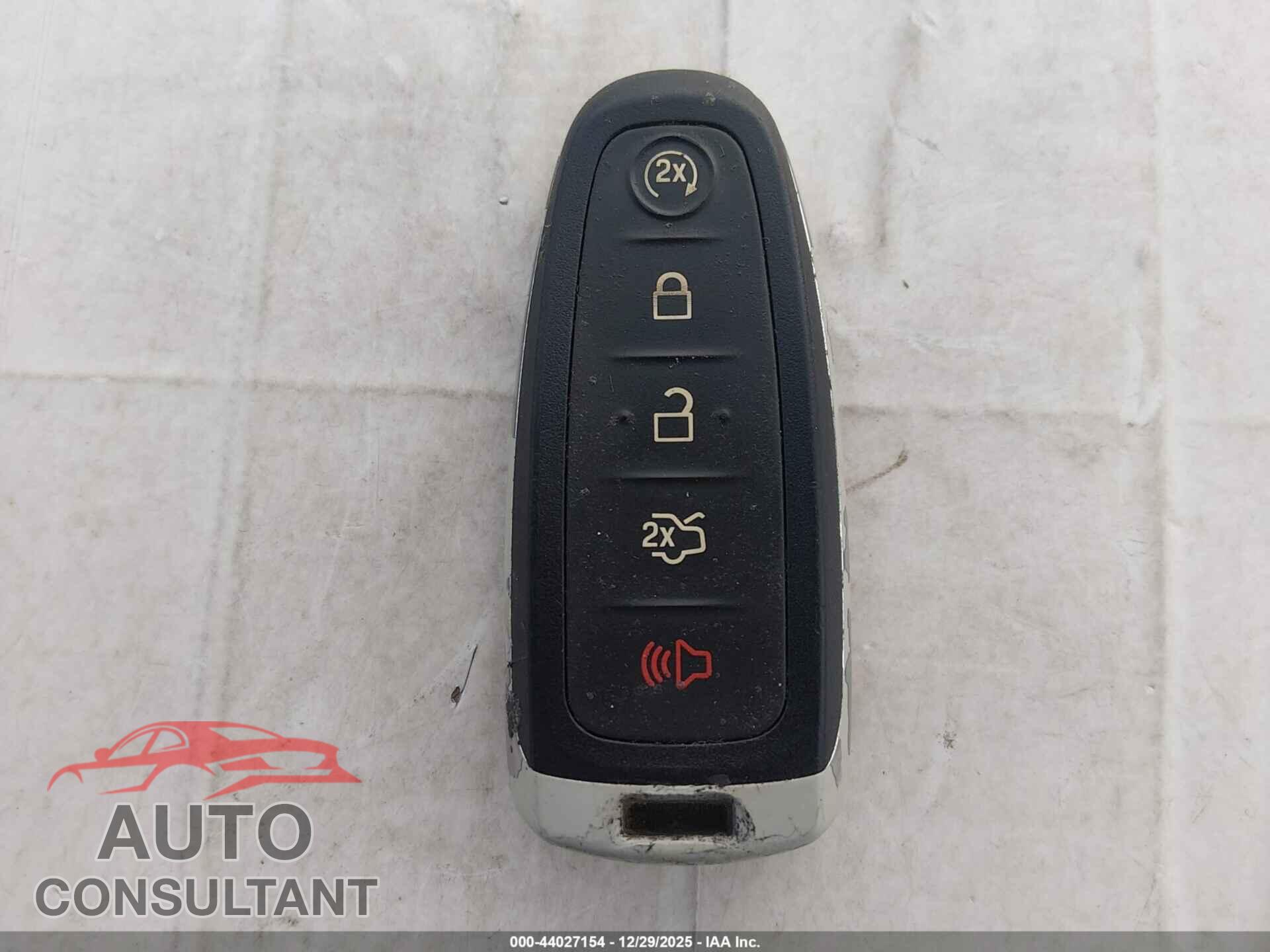 FORD TAURUS 2017 - 1FAHP2F8XHG114829